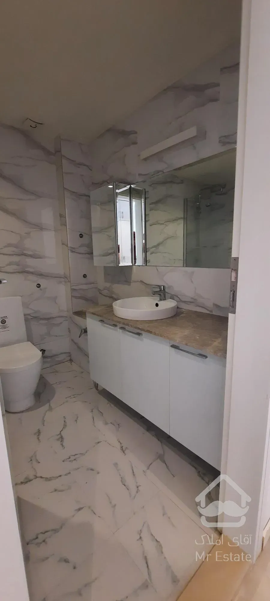 اجاره آپارتمان ۲۶۱ متری در نیاوران