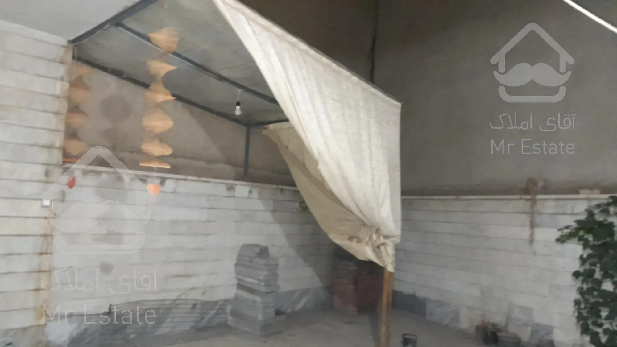 ۱۲۰ متر واحد + ۵۰ متر حیاط اختصاصی اسکندری