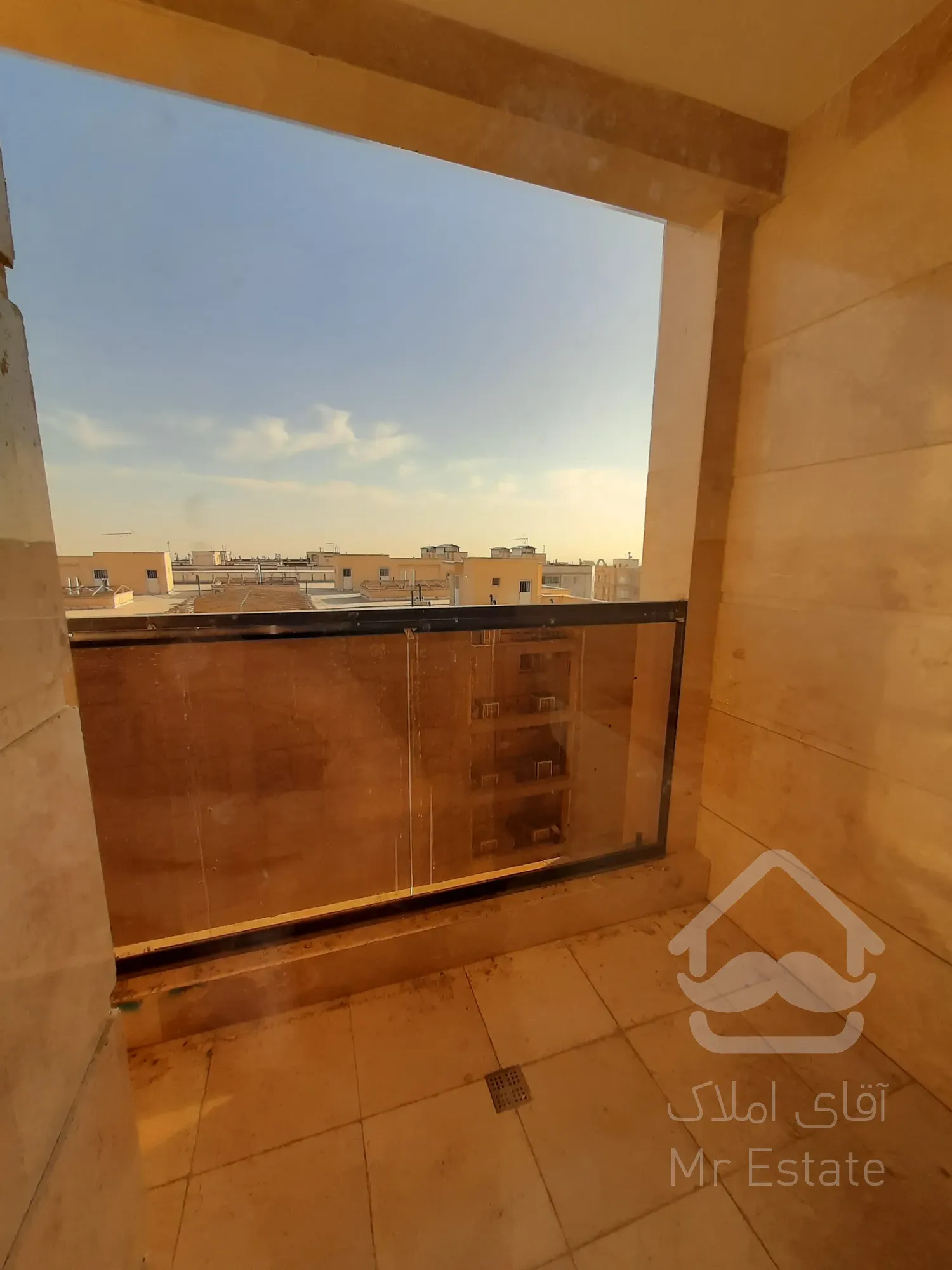 فروش آپارتمان ۱۳۰متر ۳خواب سوپر لاکچری بلوار کمالی