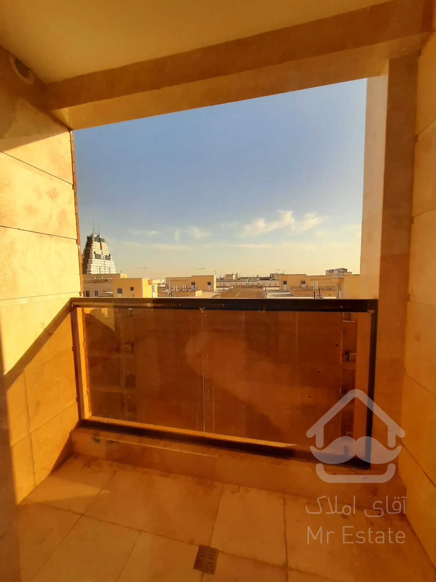 فروش آپارتمان ۱۳۰متر ۳خواب سوپر لاکچری بلوار کمالی