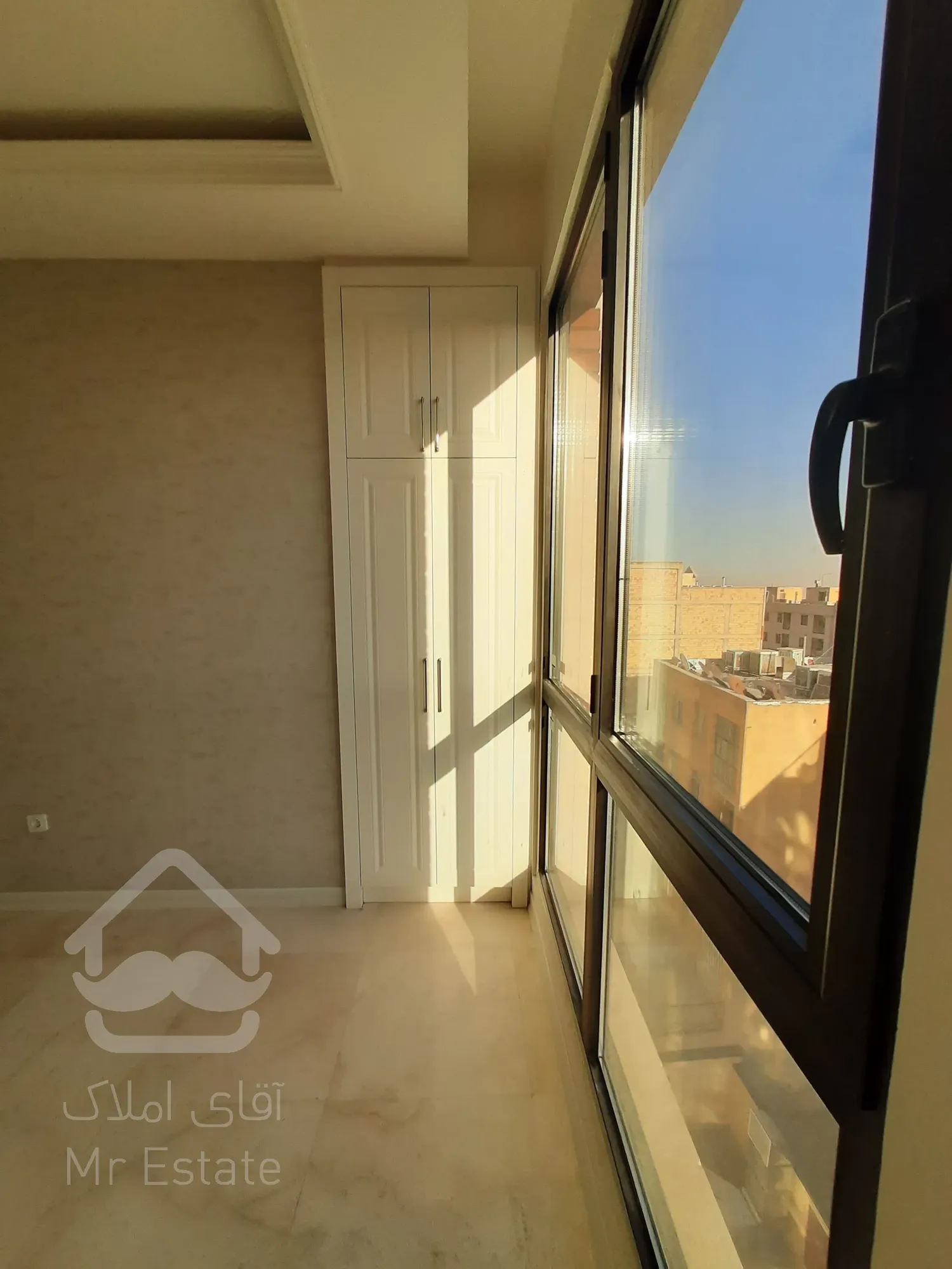 فروش آپارتمان ۱۳۰متر ۳خواب سوپر لاکچری بلوار کمالی