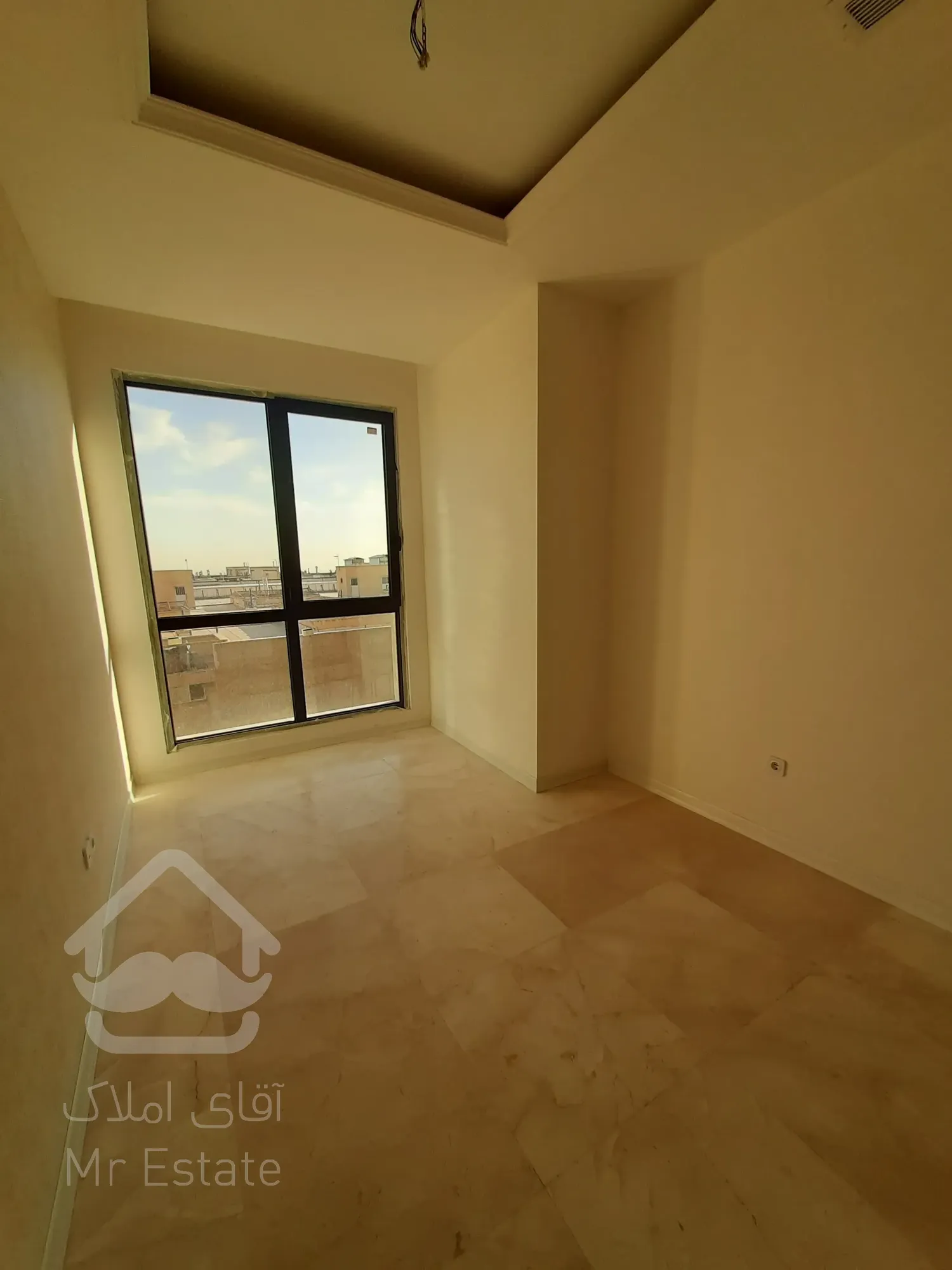 فروش آپارتمان ۱۳۰متر ۳خواب سوپر لاکچری بلوار کمالی