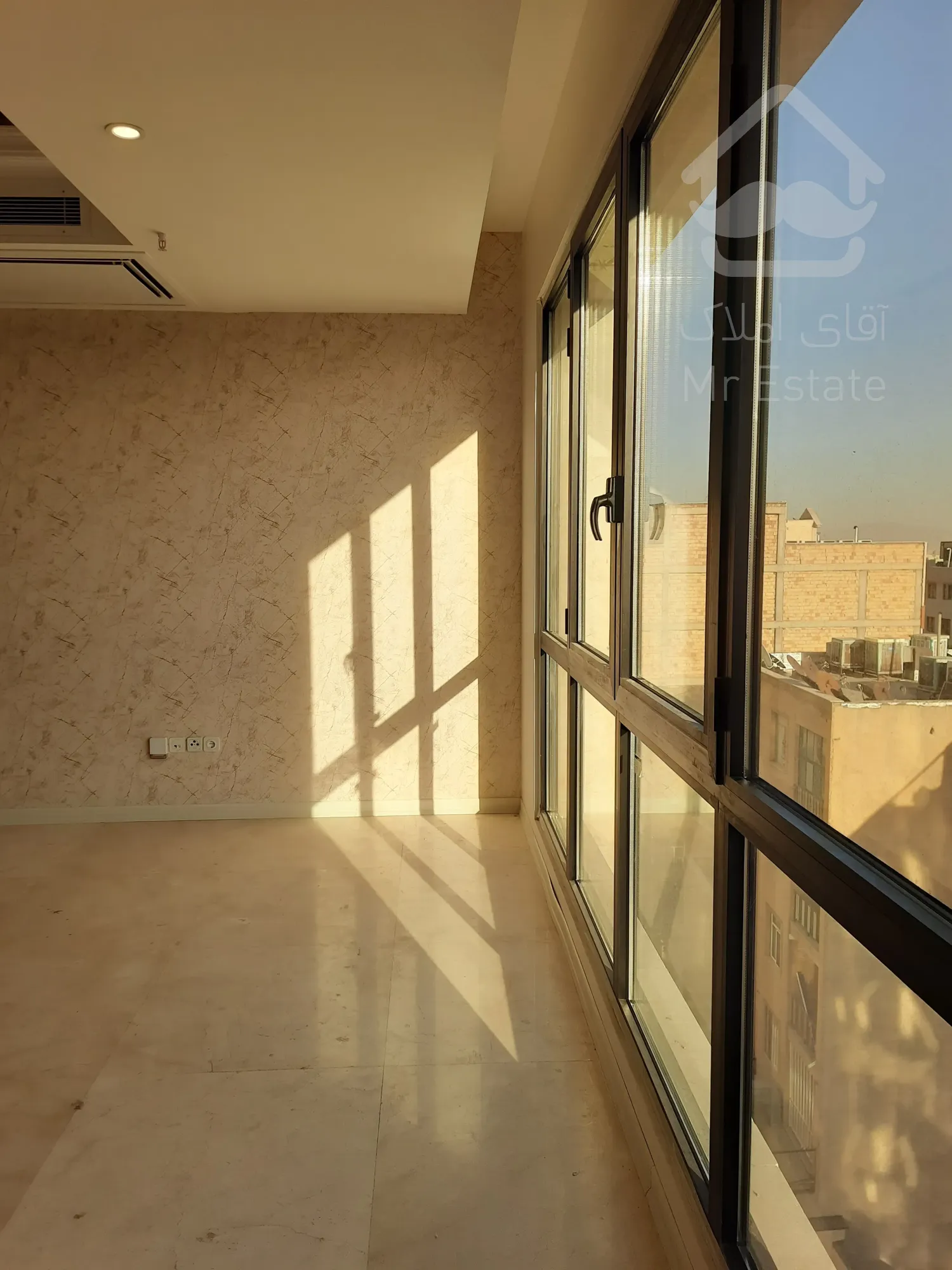 فروش آپارتمان ۹۵متر ۲خواب سوپرلاکچری شهرک هما