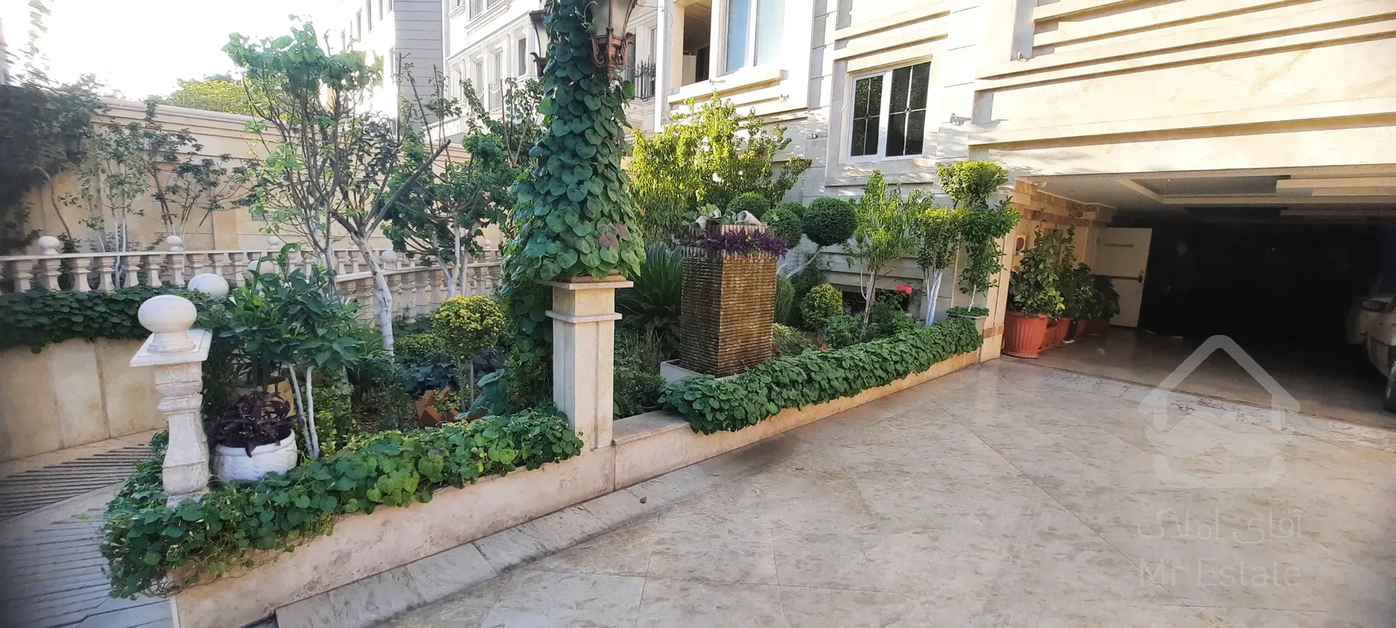 فروش آپارتمان 144 متر ۳ خواب ۲ پارکینگ روف گاردن در  سنایی