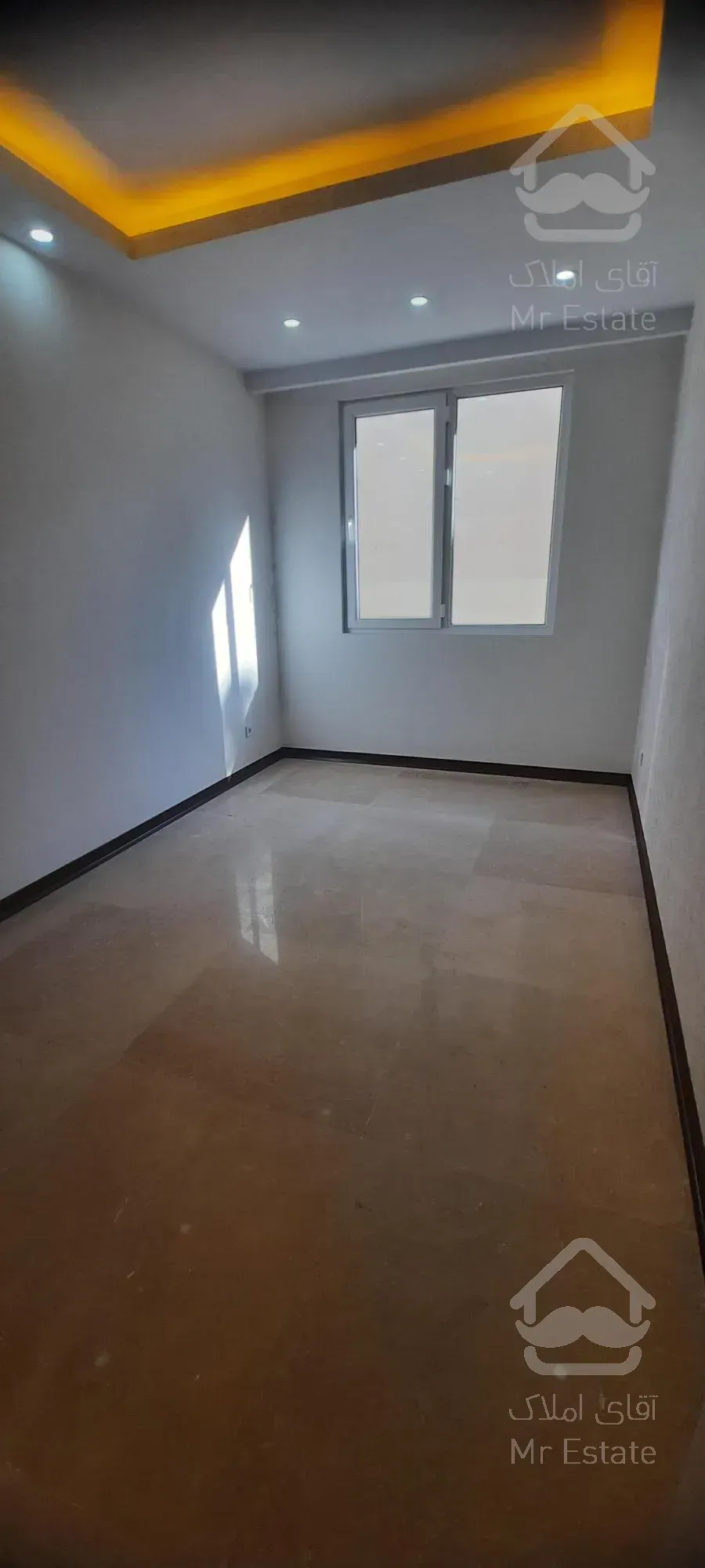 آپارتمان ۱۸۰متر ۳خواب نوساز ، لوکس در  سنایی