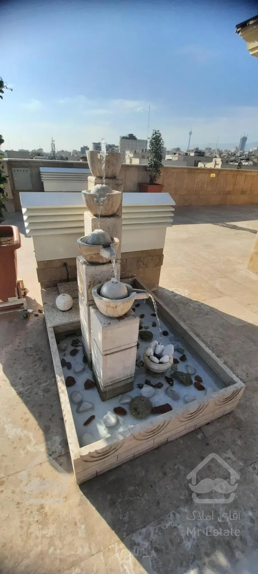 آپارتمان ۱۸۰متر ۳خواب نوساز ، لوکس در  سنایی