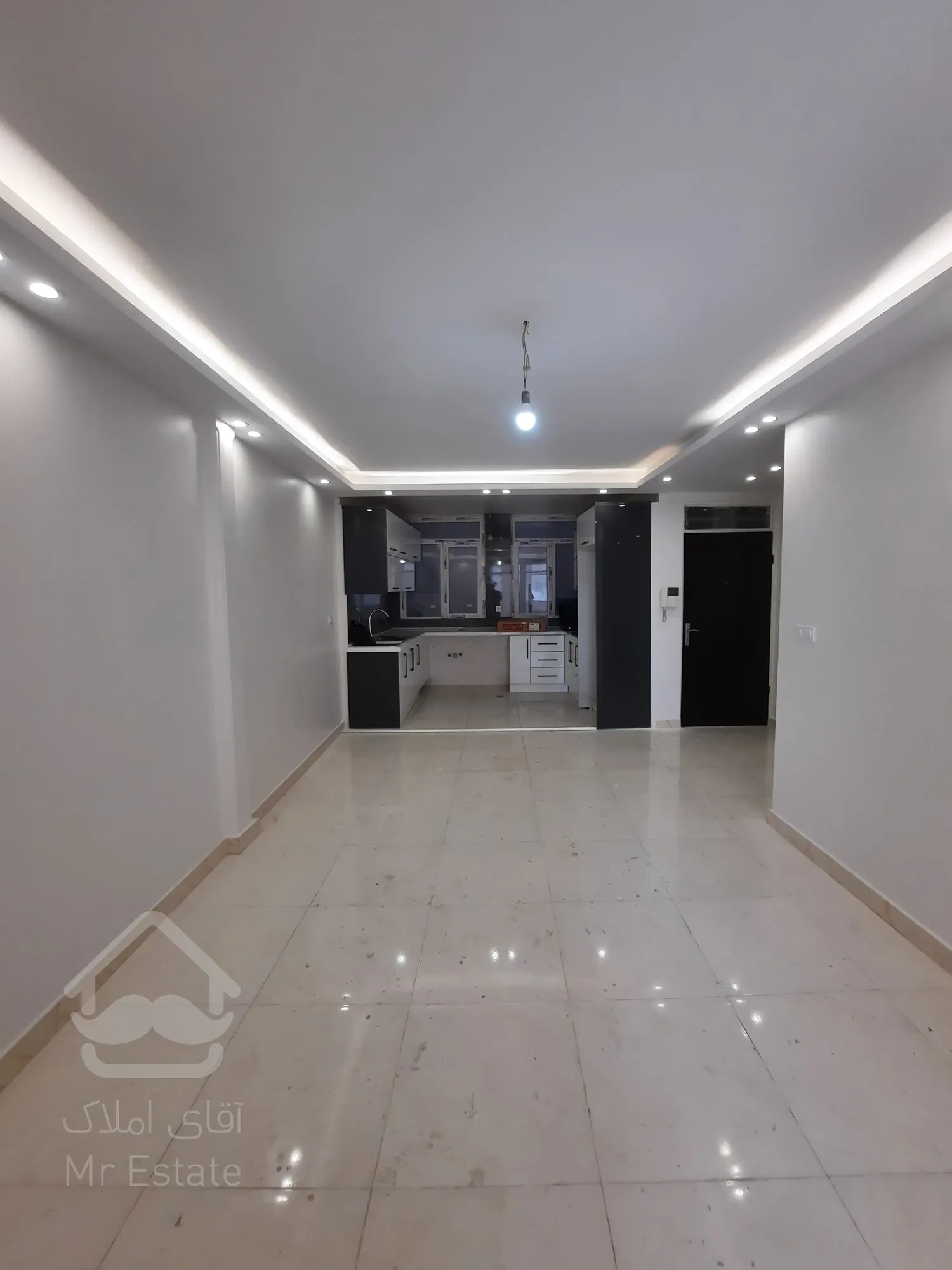 آپارتمان ۷۰‌متری دو خواب رو به آفتاب جنت مرکز