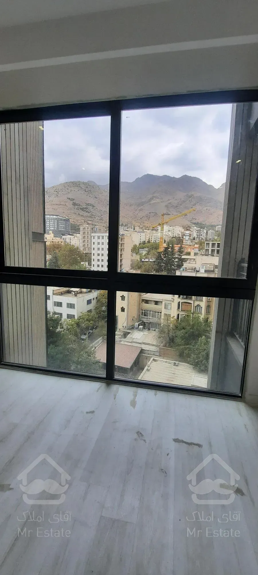 فروش آپارتمان ۳۲۰ متر برج باغ در کامرانیه