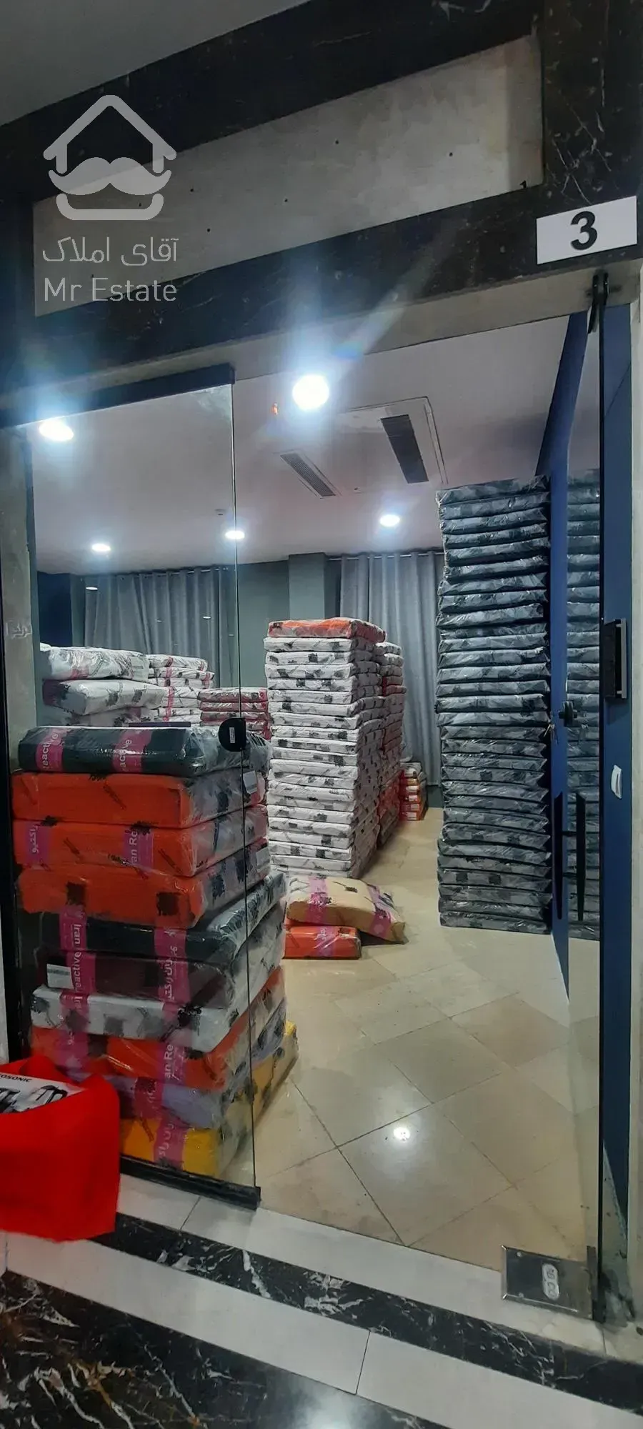 فروش یک باب مغازه ۳۱ متری در پاساژ مولوی