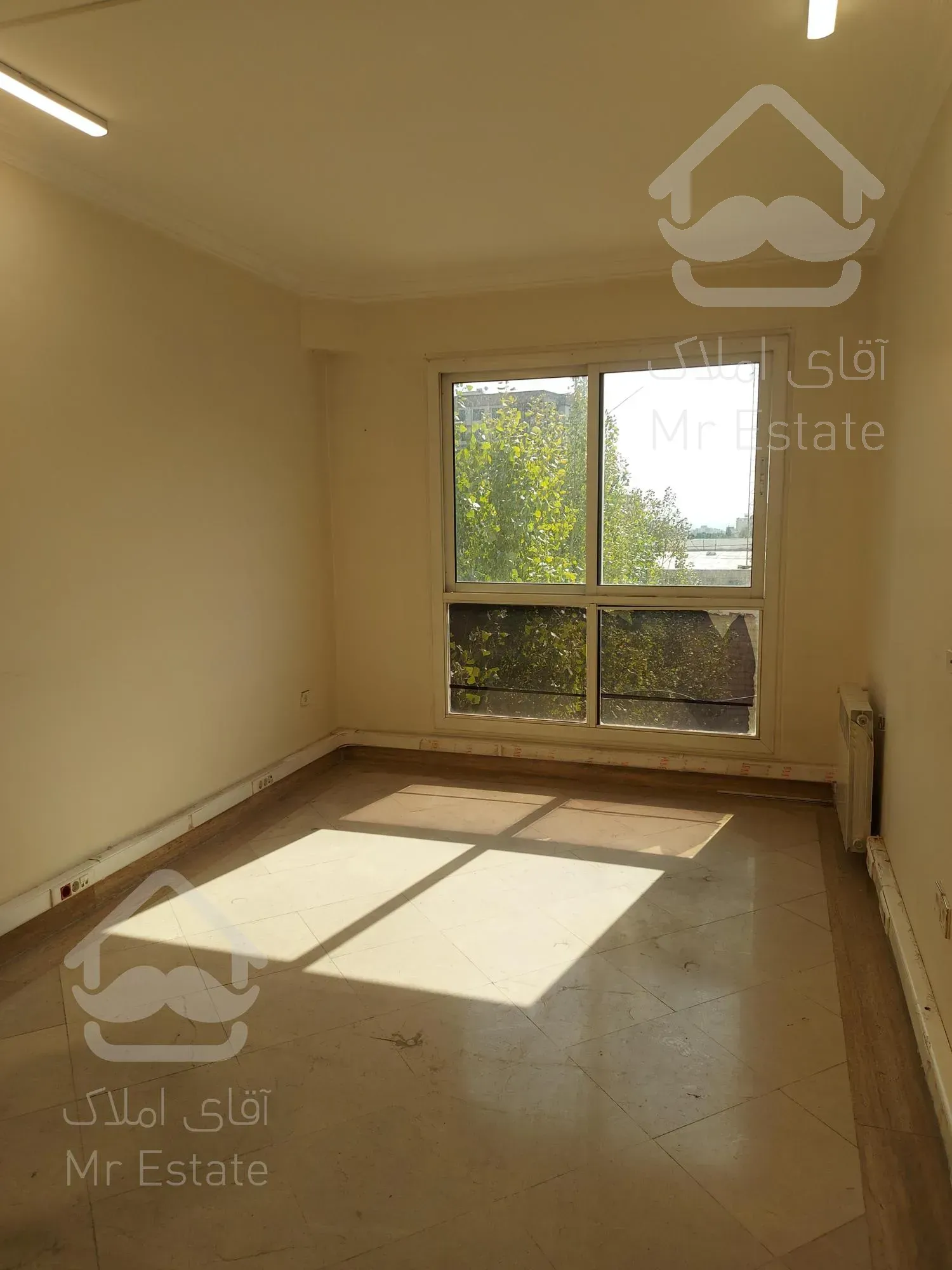 شمال یوسف اباد همت ۹۲متر موقعیت اداری