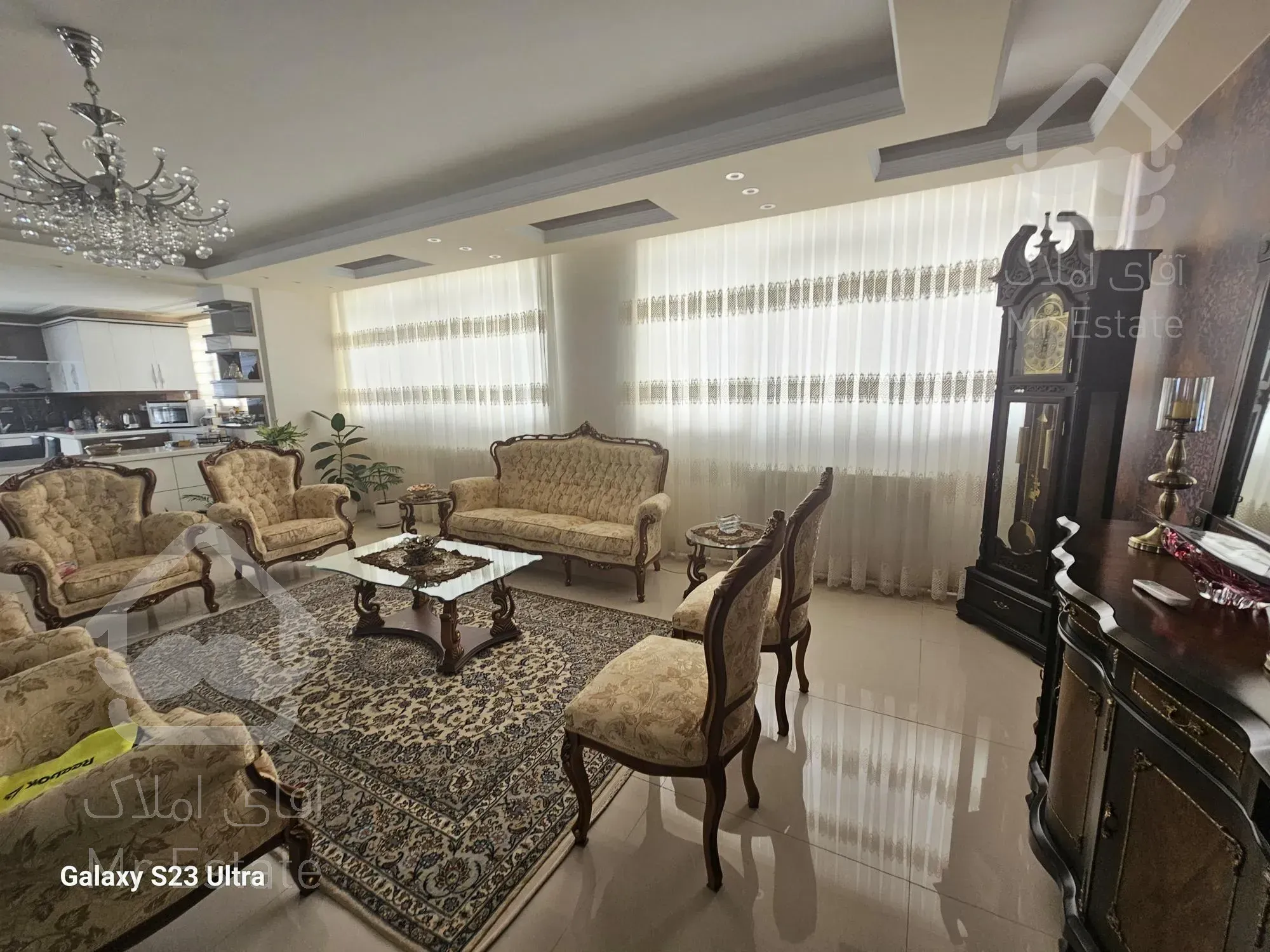 فروش آپارتمان۲۴۰متری۴خواب تک واحدی پزشکان معالی آباد