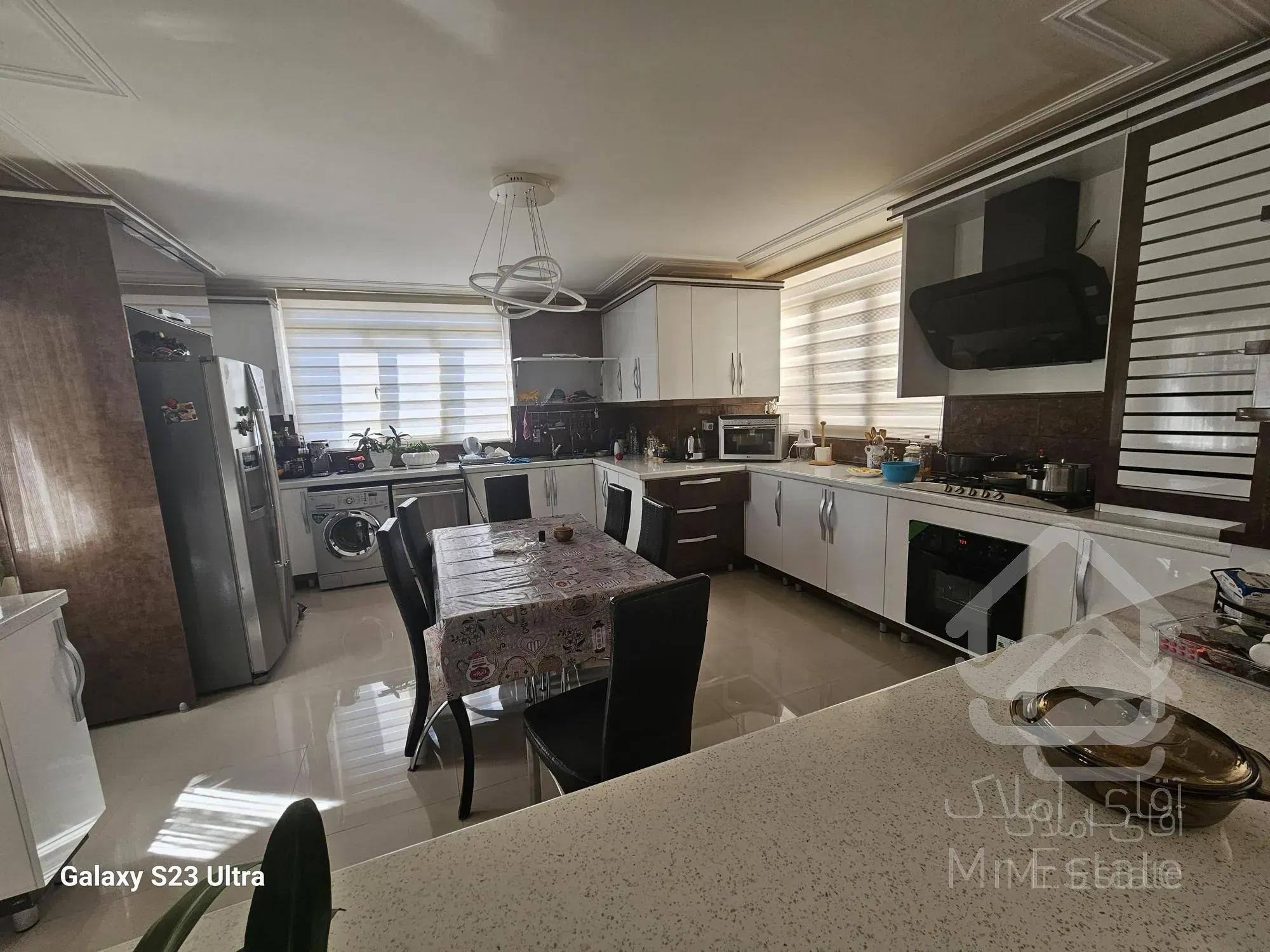 فروش آپارتمان۲۴۰متری۴خواب تک واحدی پزشکان معالی آباد