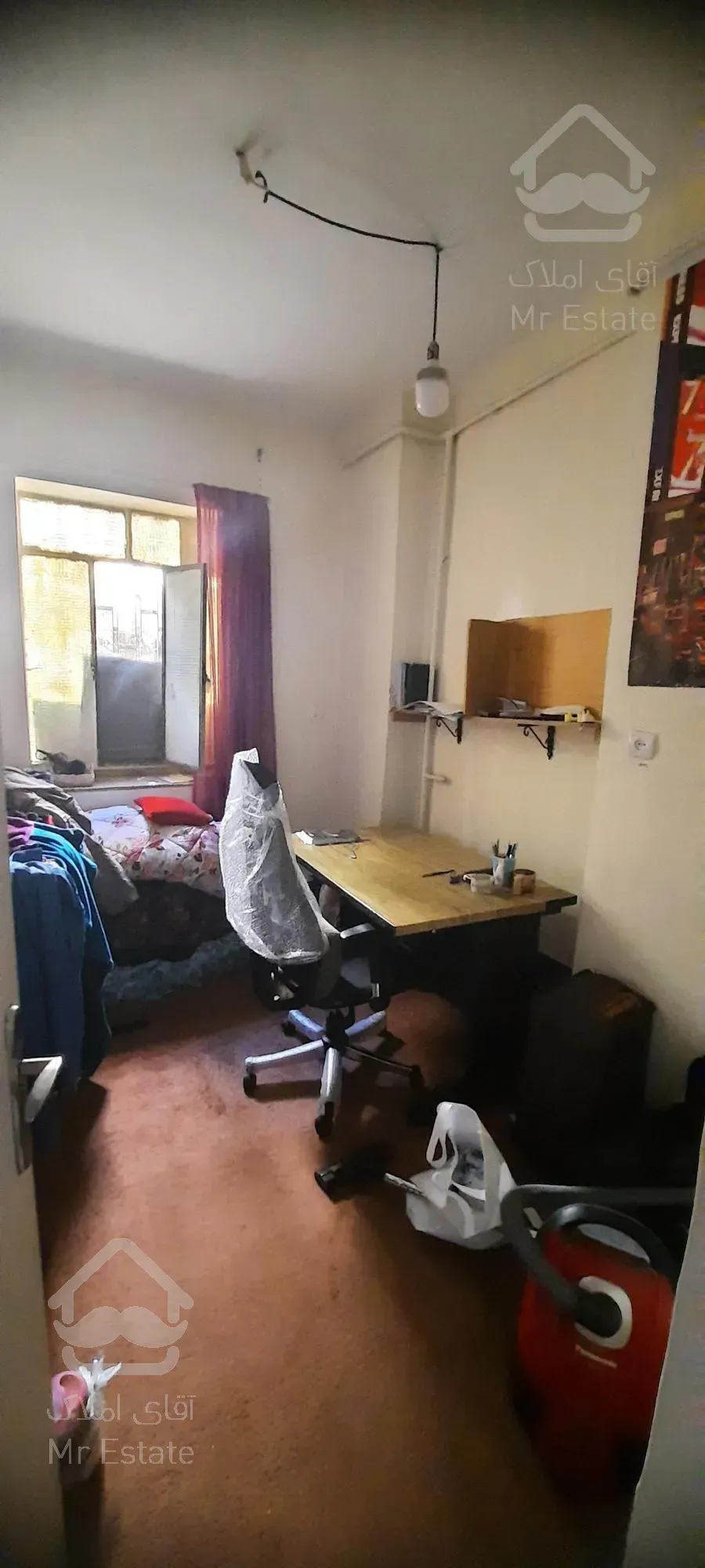 فروش کلنگی ۸۵ متر زمین و۱۳۰ متر بنا در دوونیم طبقه محله قصر خیابان معلم