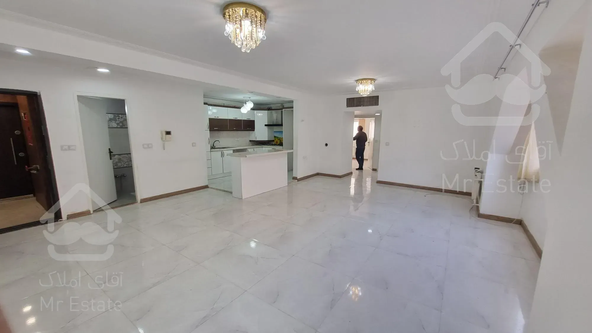 آپارتمان ۱۲۰متری/دوخوابه/ستارخان