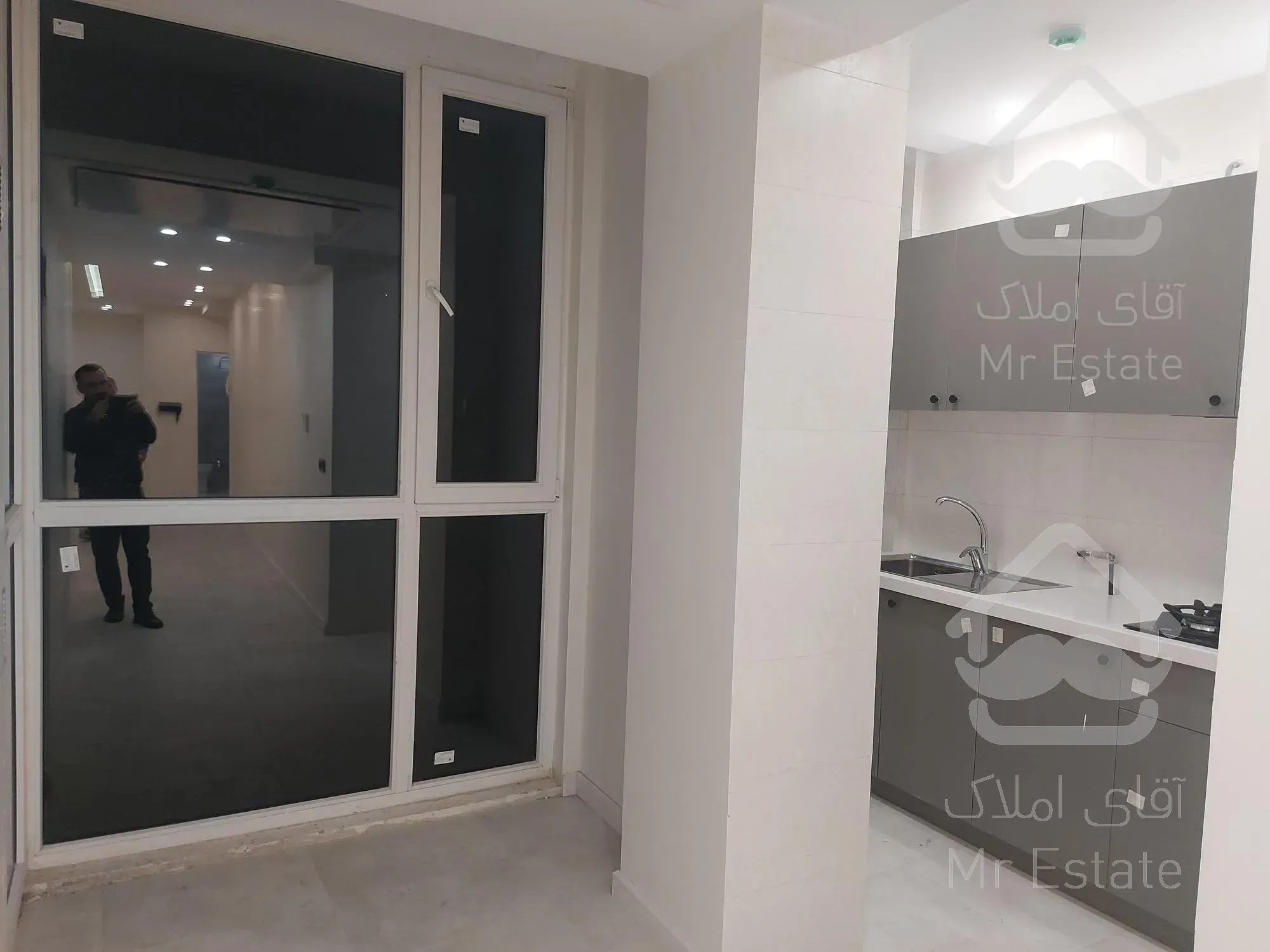 ونک جردن ۶۳ متر ساختمان پزشکان تمام امکانات