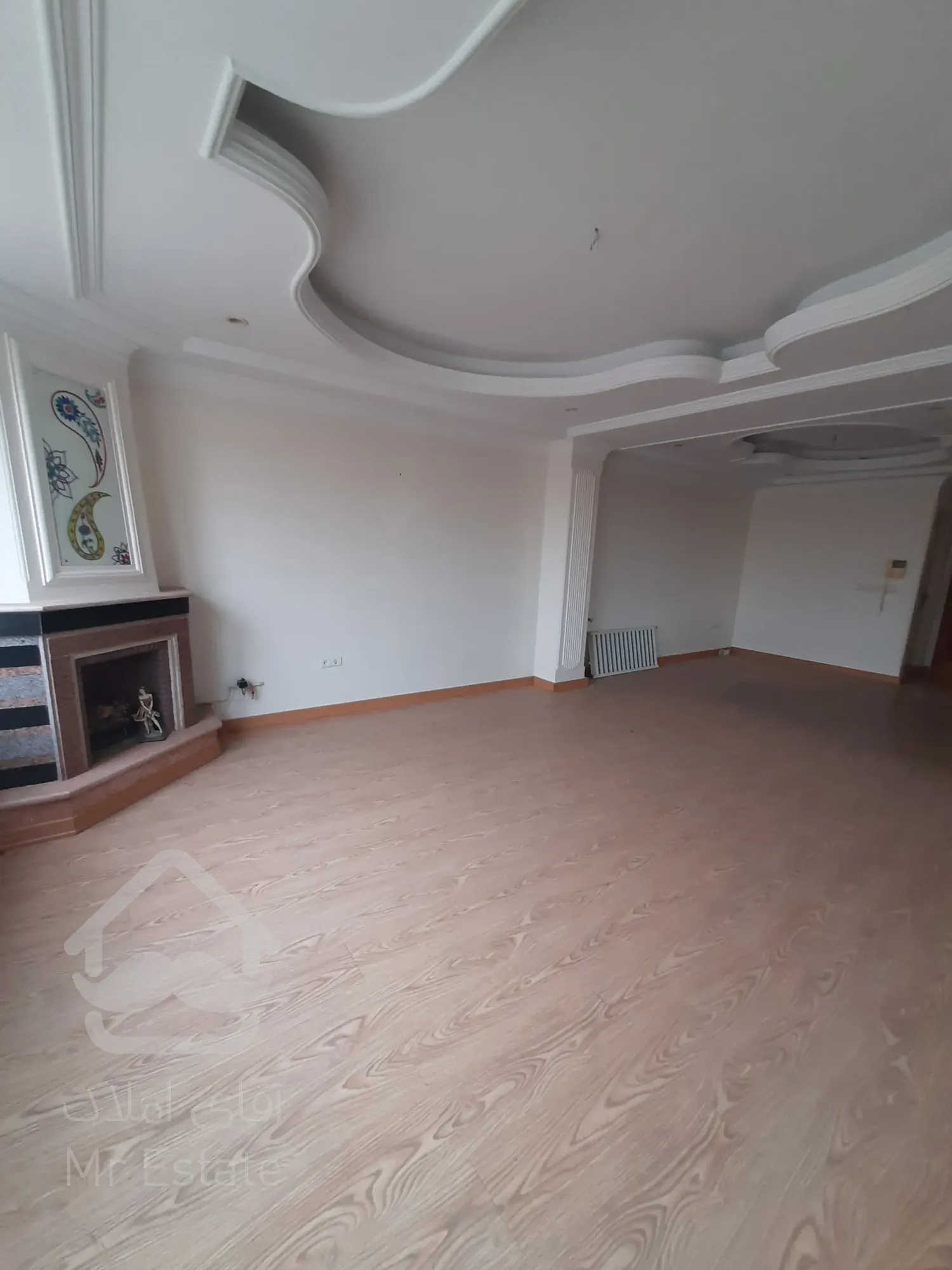 فروش آپارتمان ۸۰متر ۲خواب فول امکانات خطی رو به آفتاب