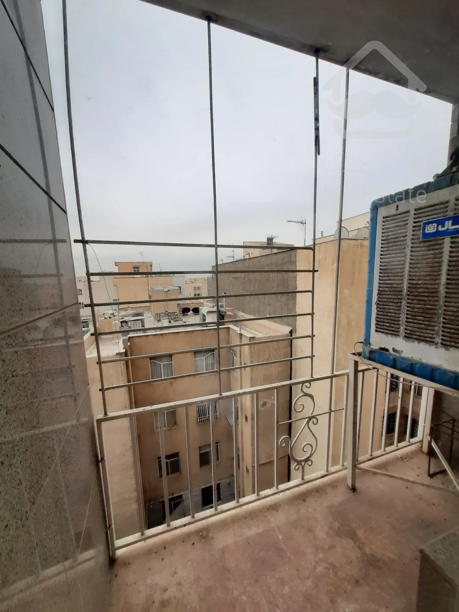 فروش آپارتمان ۸۰متر ۲خواب فول امکانات خطی رو به آفتاب