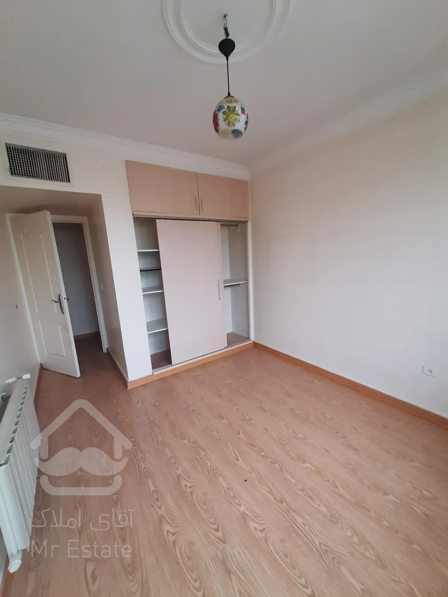 فروش آپارتمان ۸۰متر ۲خواب فول امکانات خطی رو به آفتاب