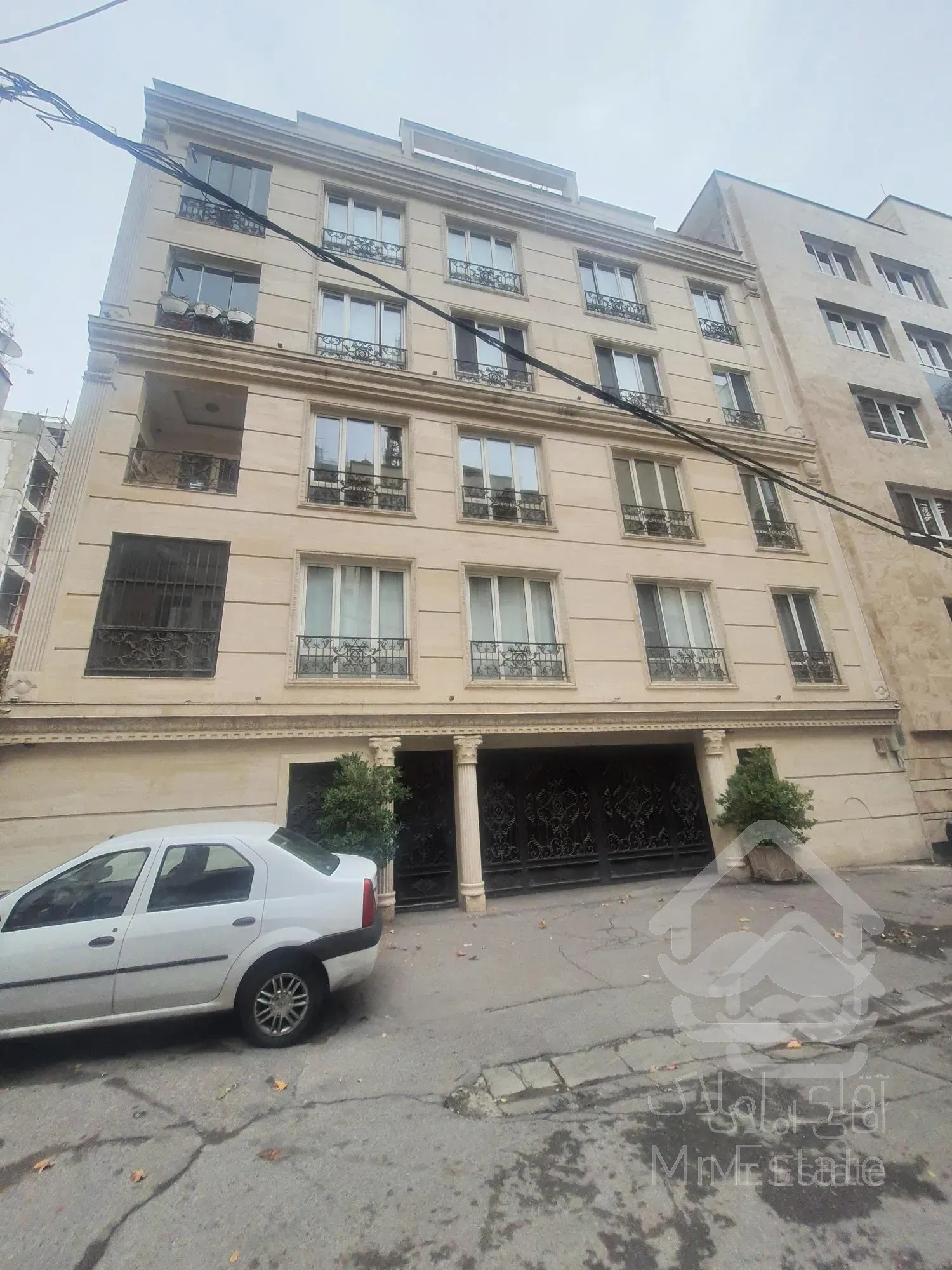 فروش آپارتمان ۹۰ متر زعفرانیه پسیان