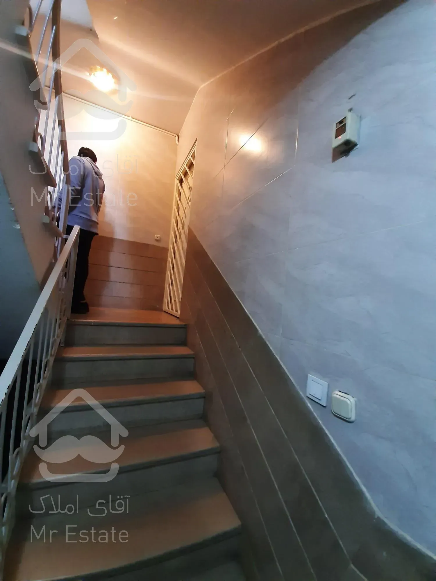 ۱۴۰ متر شهرک غرب ویلایی