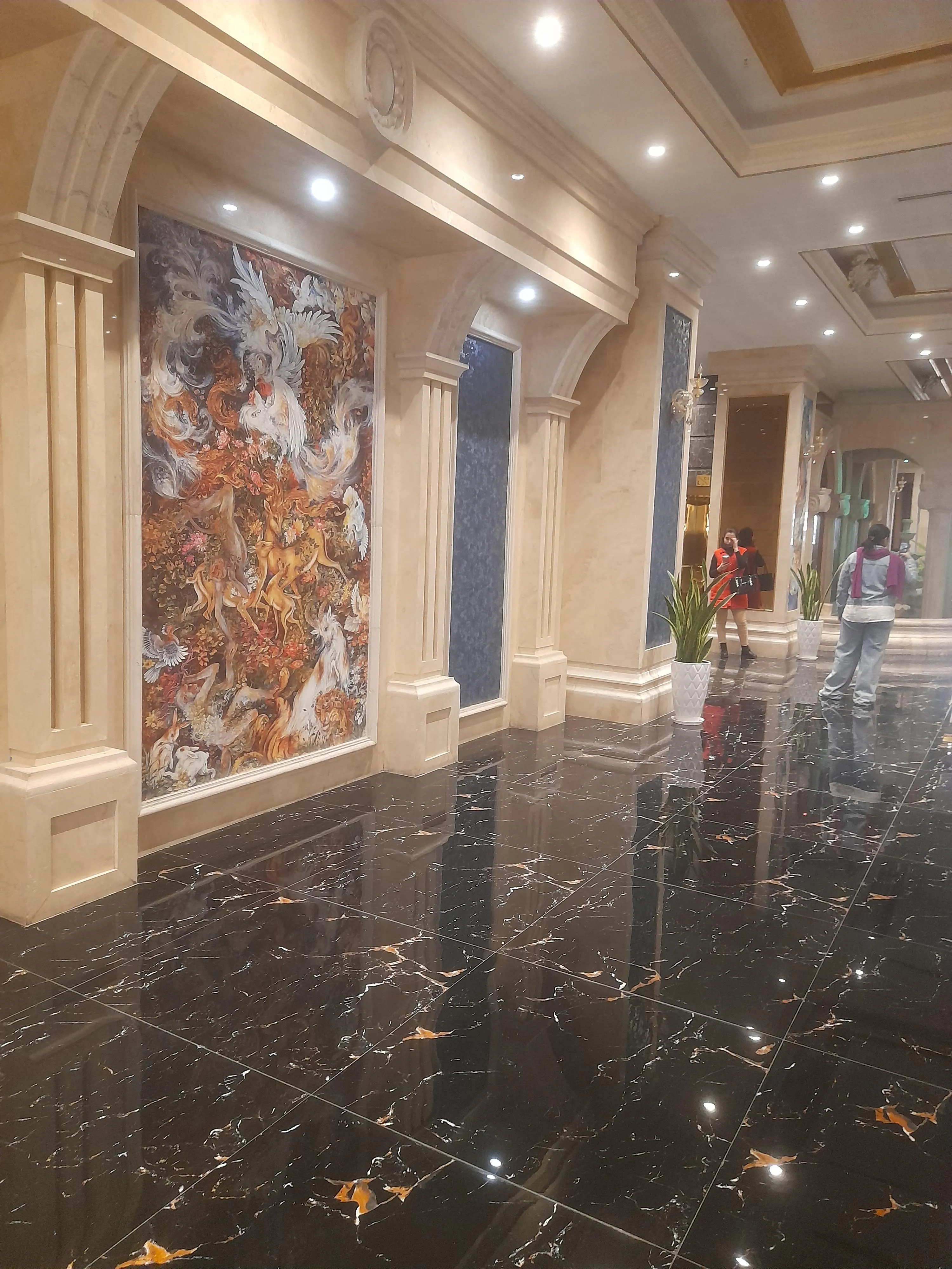 رونیکاپالاس لاله زندگی ارام برای افراد خاص