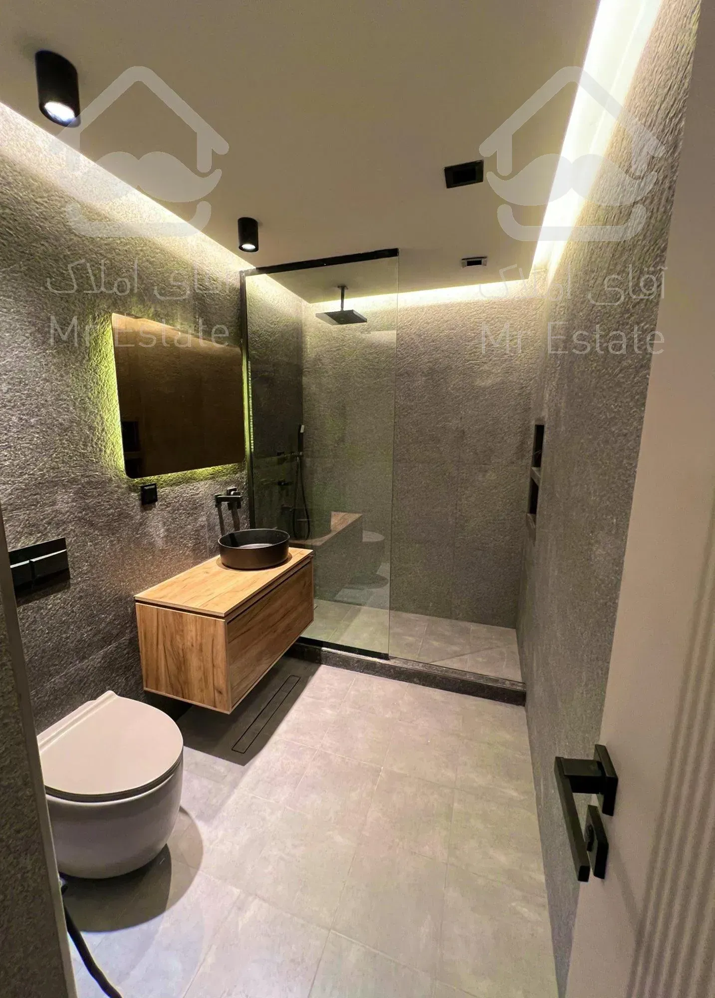 خانه ویلایی در شهرک دانشگاه شریف اردستانی