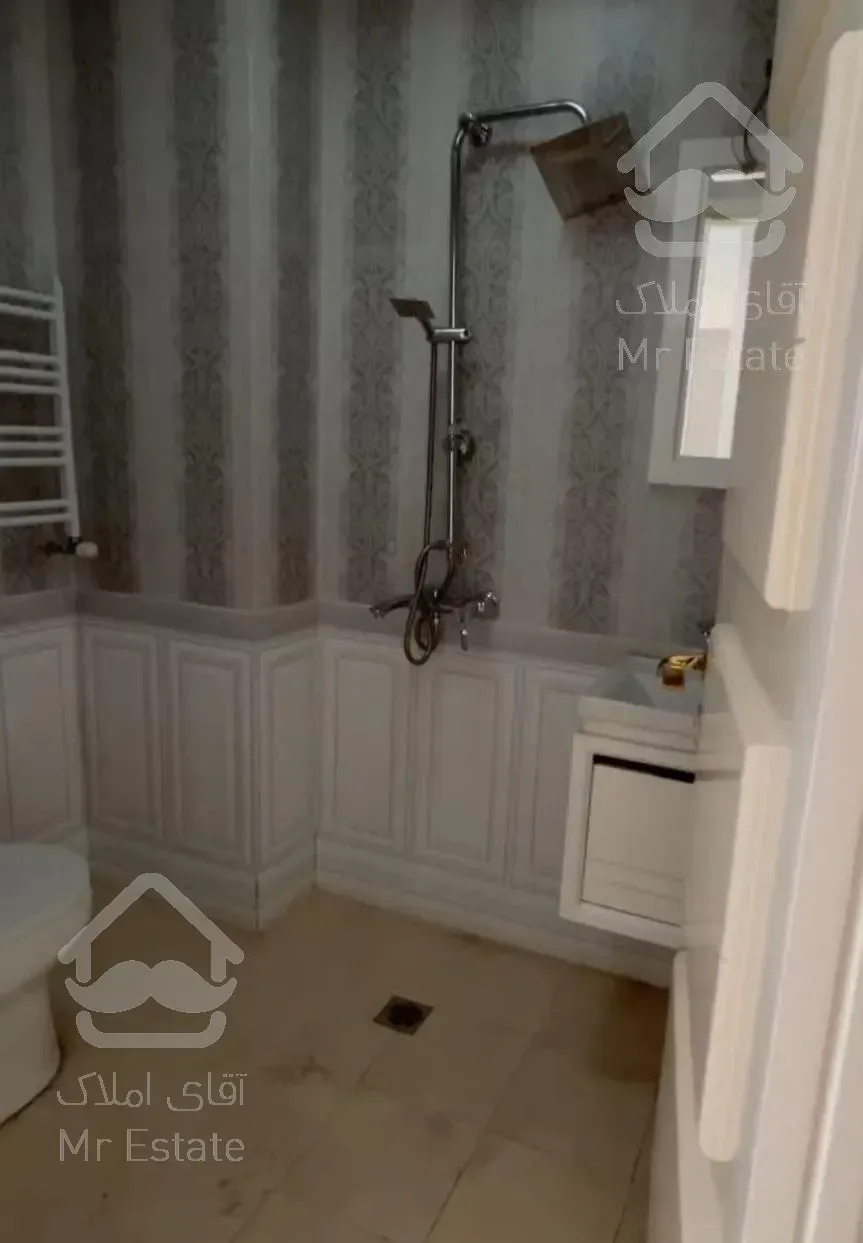 چیتگر فروش واحد۴۰متر با ویو دریاچه بهترین لوکیشن منطقه