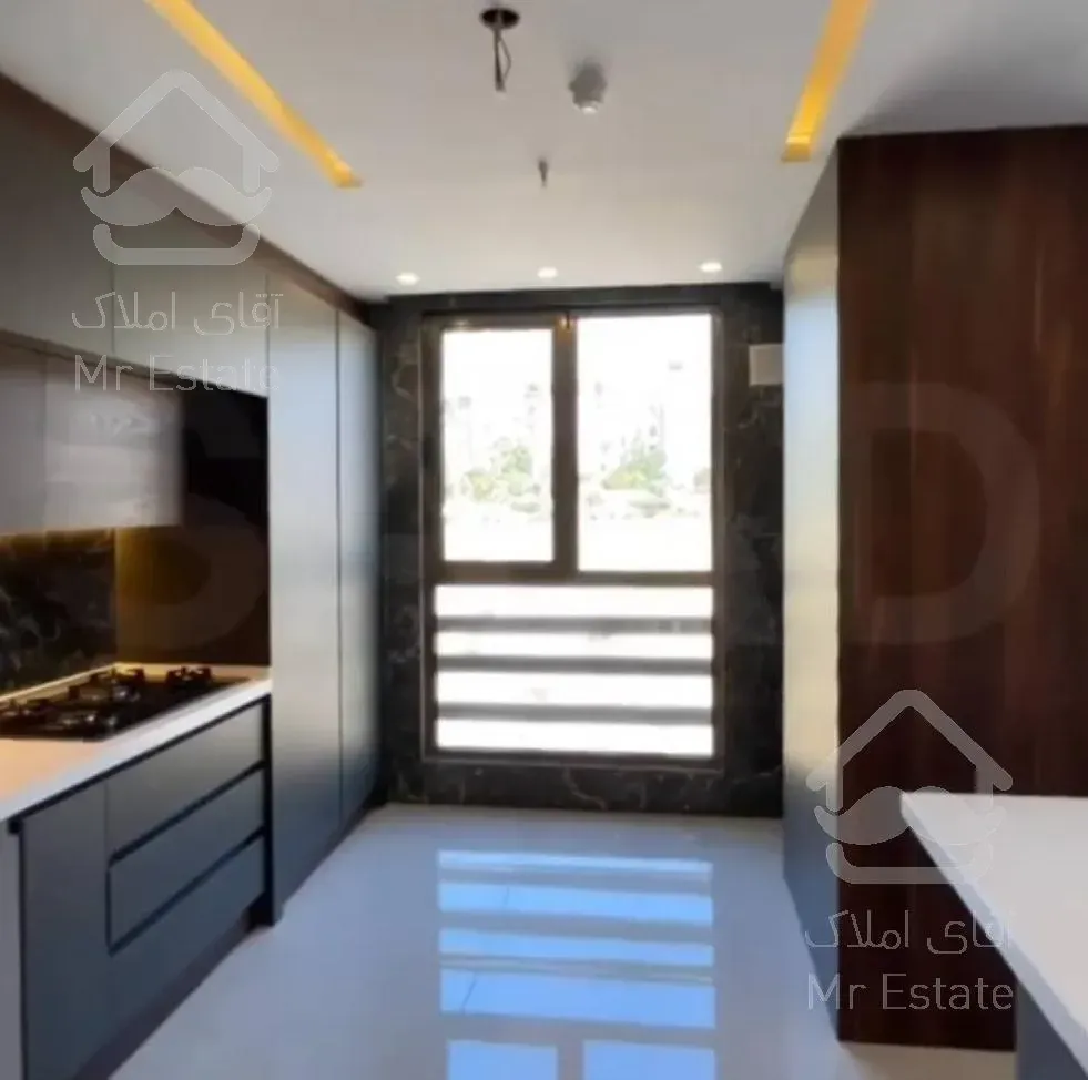 واحد ۱۲۰ متری، ۳ خواب ،‌ ویو کارت پستالی، سنددار