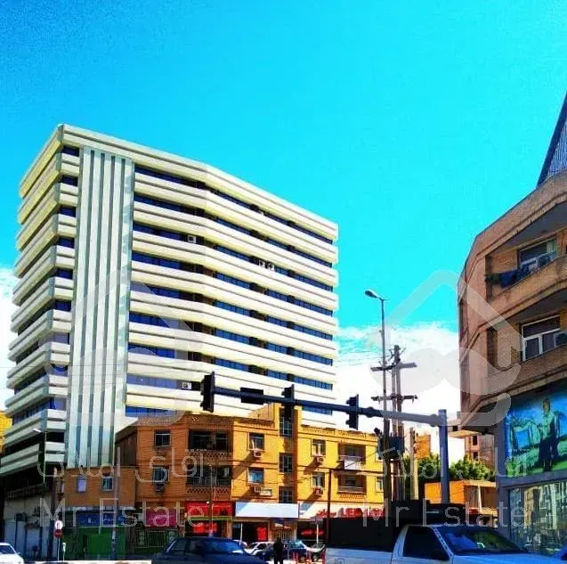 اجاره اداری ۹۰،۱۰۵متری چهارراه سازمان