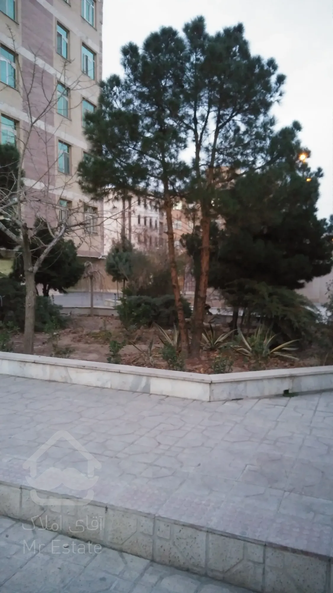 99 متری دارای 2 پاسیو 16 متری