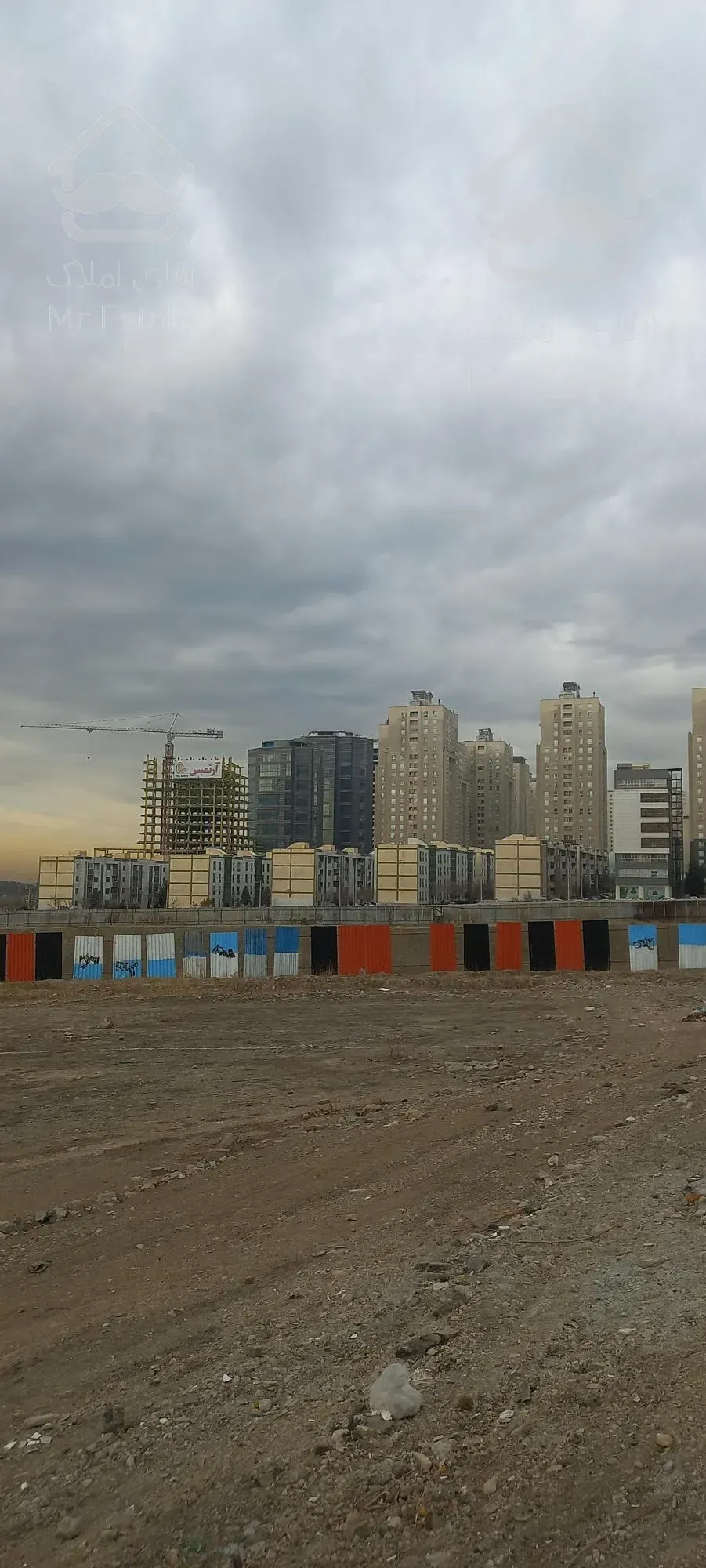 سرمایه گذاری در برج های هایپرلوکس دریاچه چیتگر