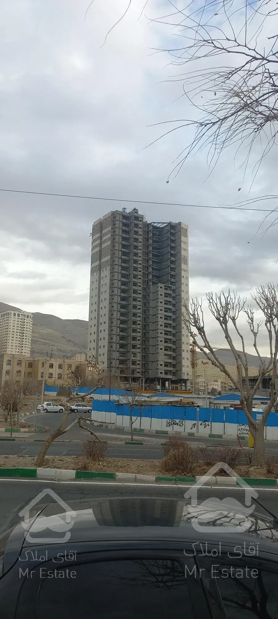 واحد های ۸۰ و ۱۲۰ متری برج هایپرلوکس دریاچه چیتگر