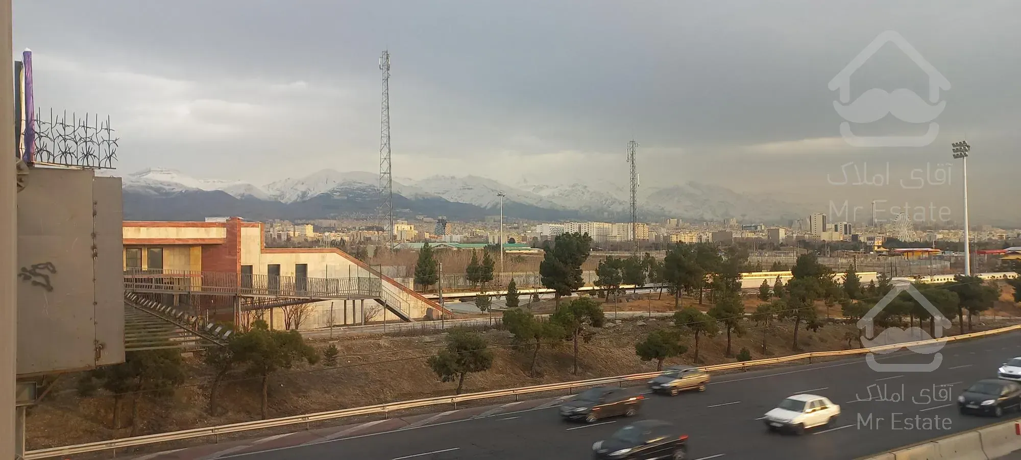 واحد ۱۲۰ با ویو دریاچه و پارک جنگلی