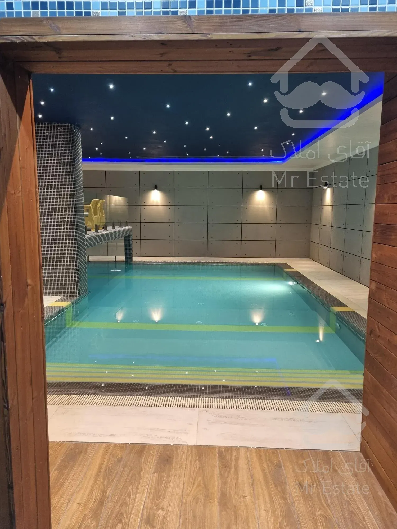 ۱۸۲ متر اکازیون تاپ لوکیشن