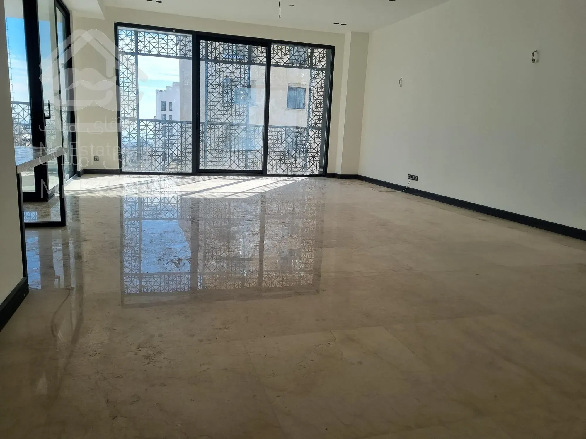 ۱۷۲ متر ۳ خواب شاهکار معماری