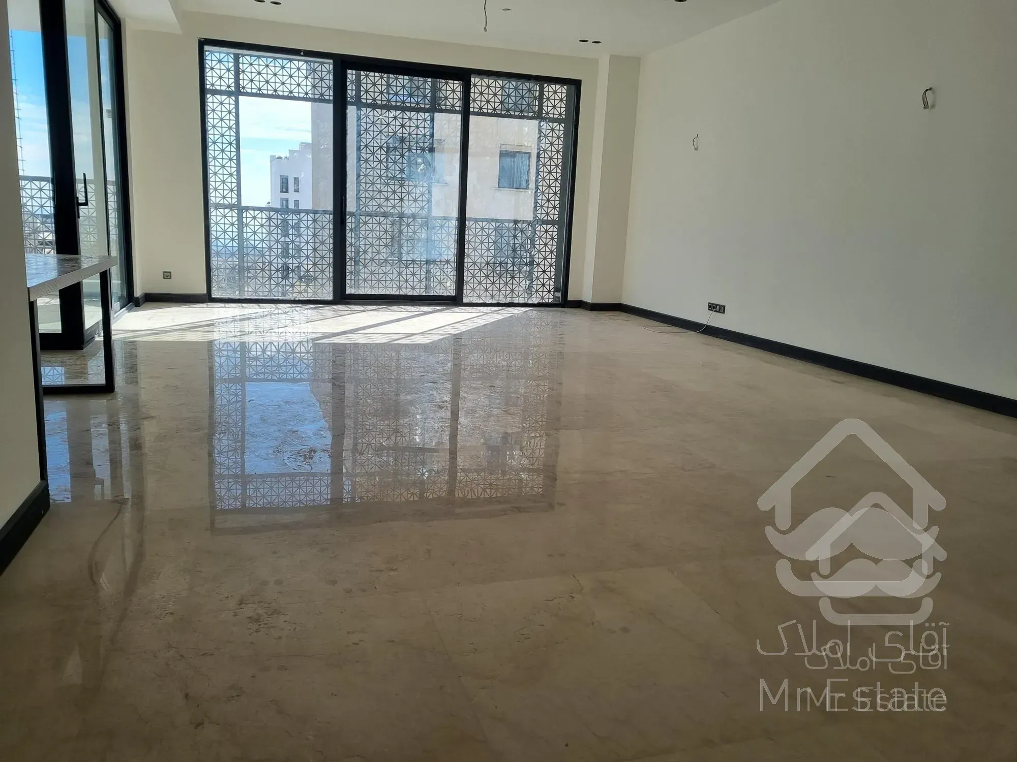 ۱۹۵ متر نوساز کلید نخورده مروارید