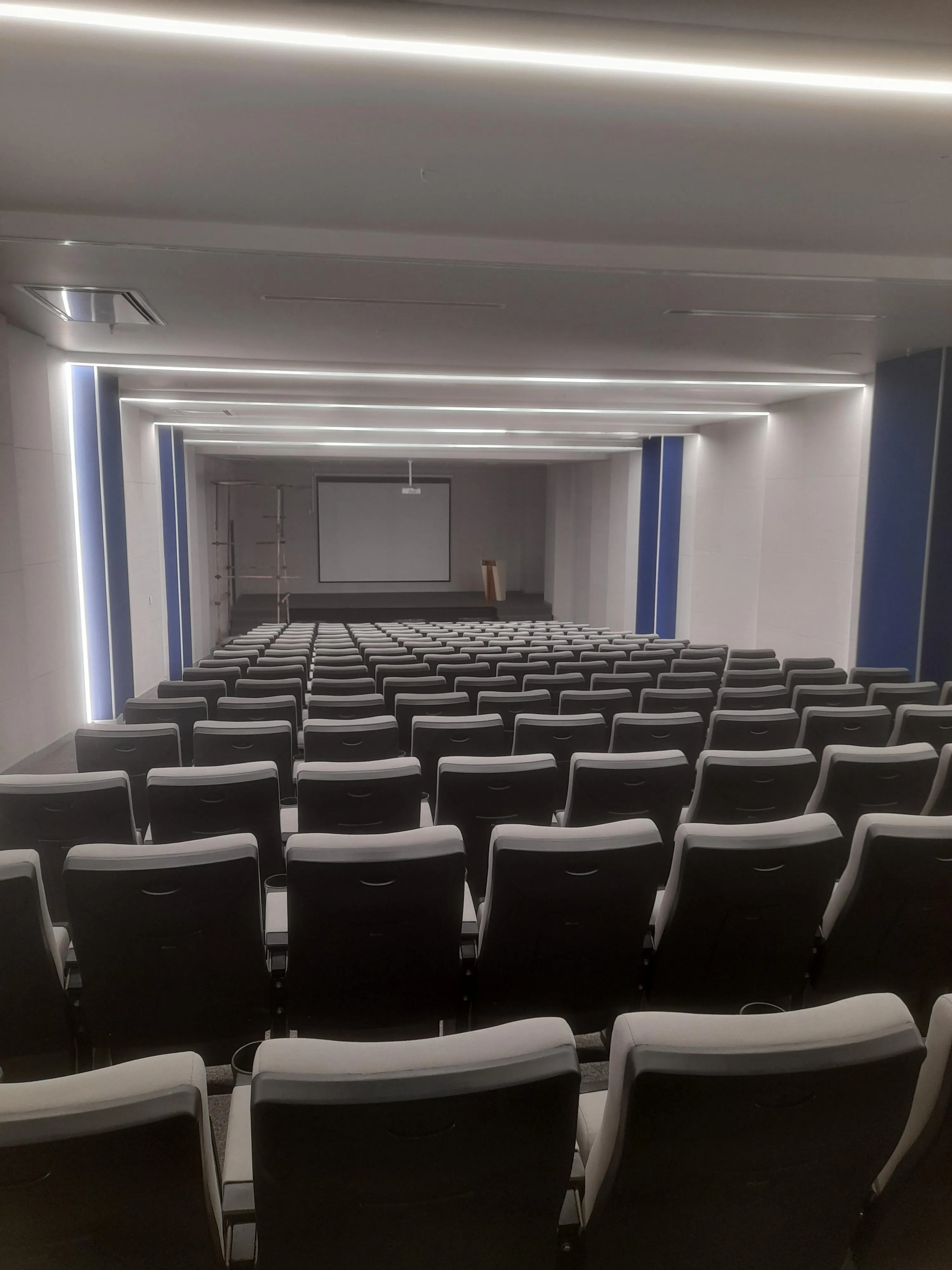 پیش فروش واحد 28متری میرزا بابایی در پونک