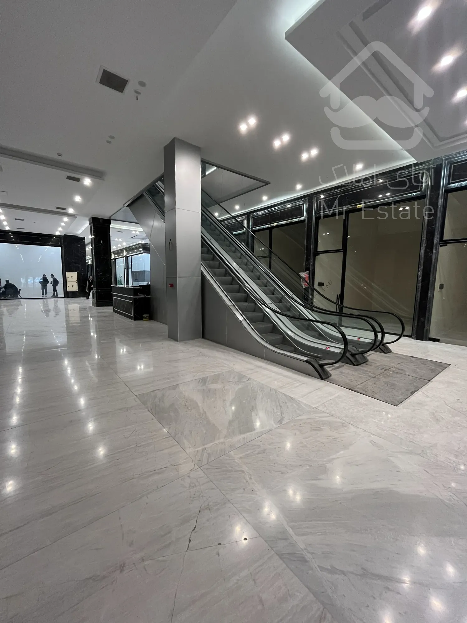 اجاره مغازه 24متری / انتخابی برای کسب و کارهای مدرن /رونیکامال هروی