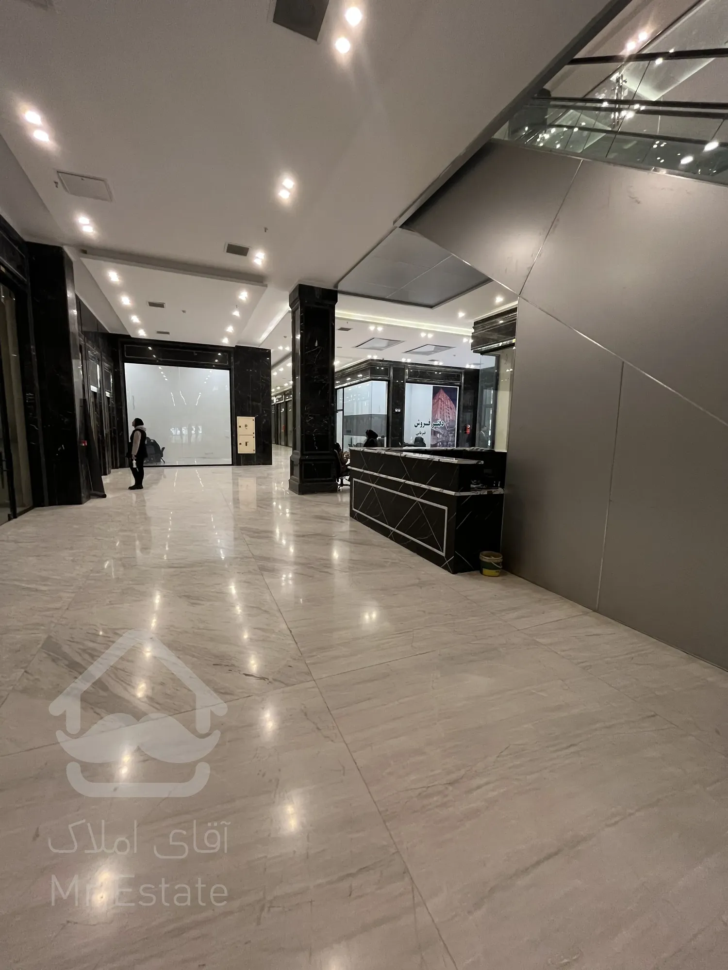 پیش فروش مغازه 30متری با پرداخت 20درصد کل الباقی اقساط 36ماهه