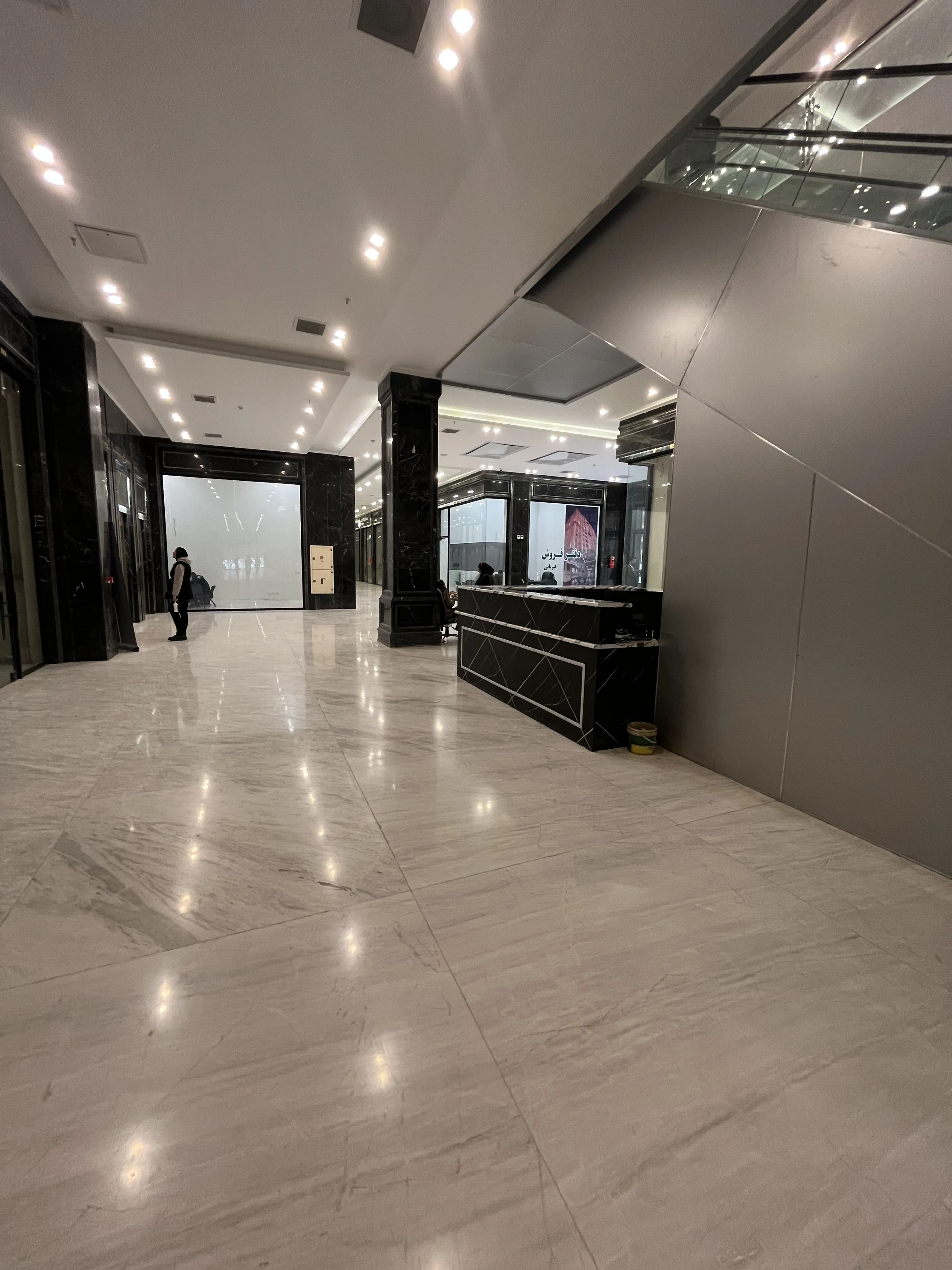 پیش فروش 27 متر واحد تجاری رونیکا پالاس با شرایط از دم قسط