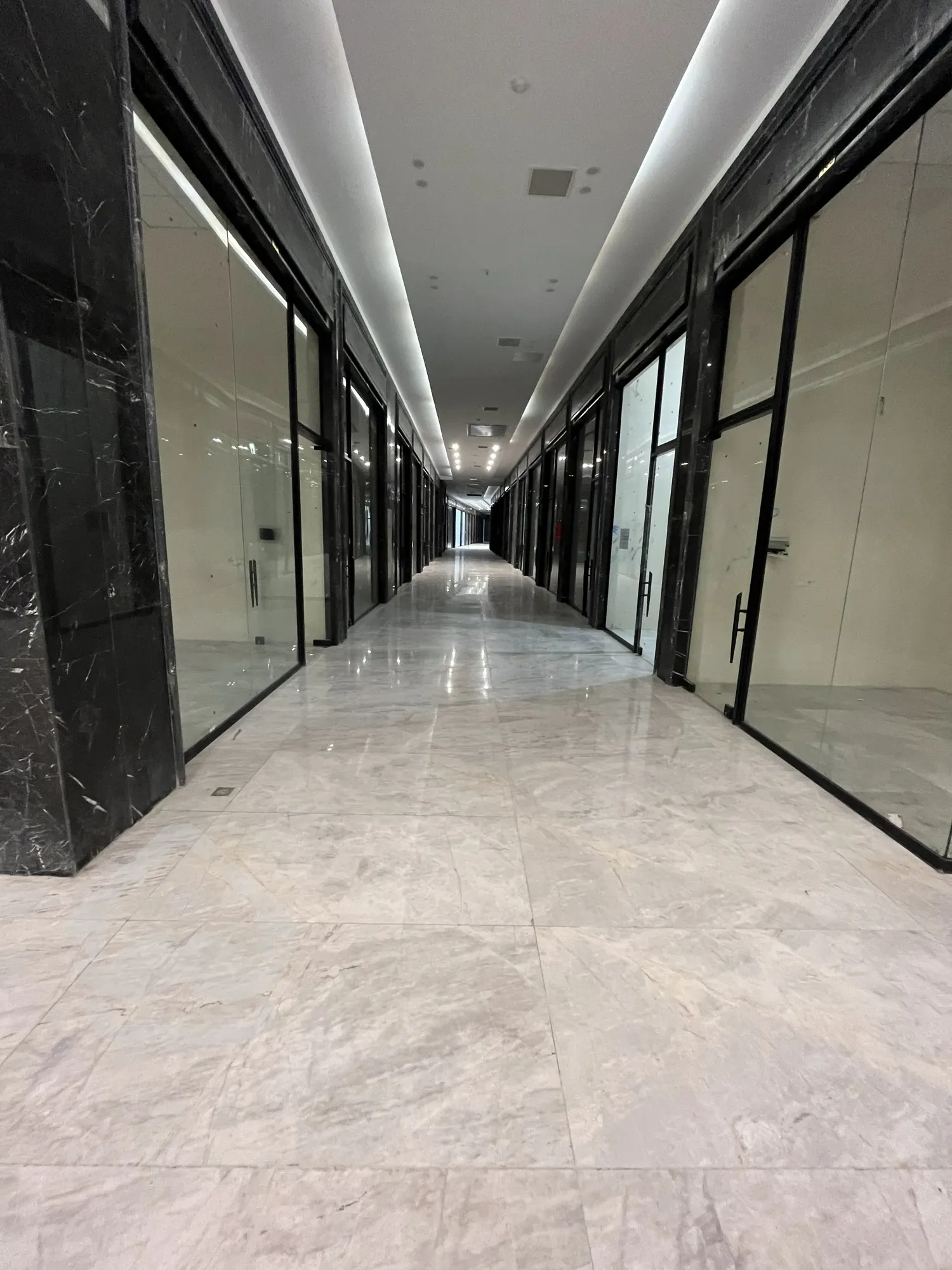 پیش خرید 52 متر تجاری با شرایط اقساط در پونک