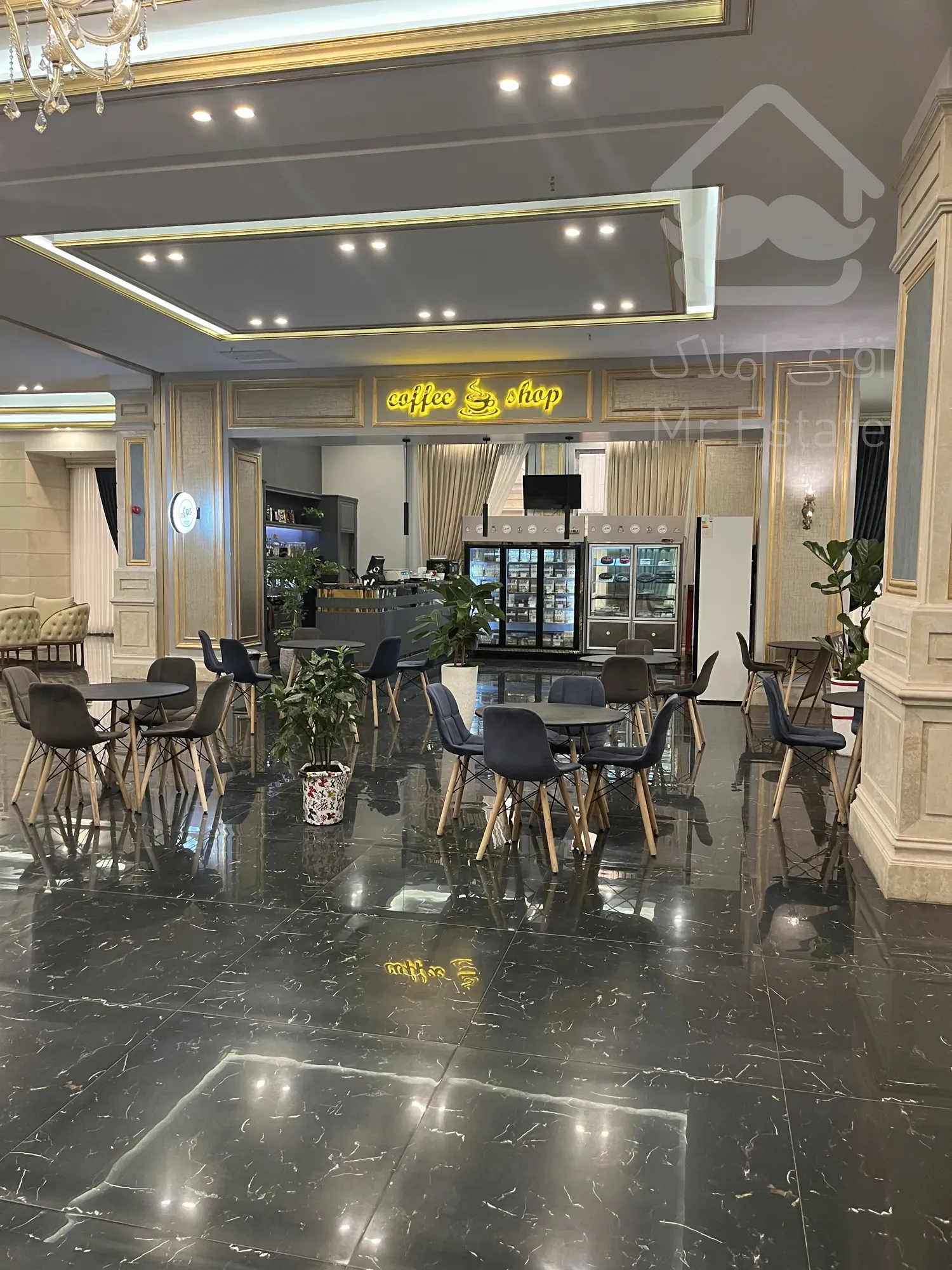 پیش فروش یک واحد تجاری