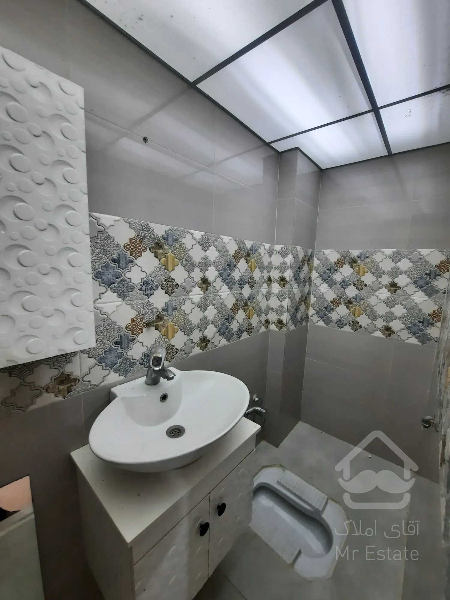 آپارتمان ۷۷ متری دو خواب دو کله فردوس شرق