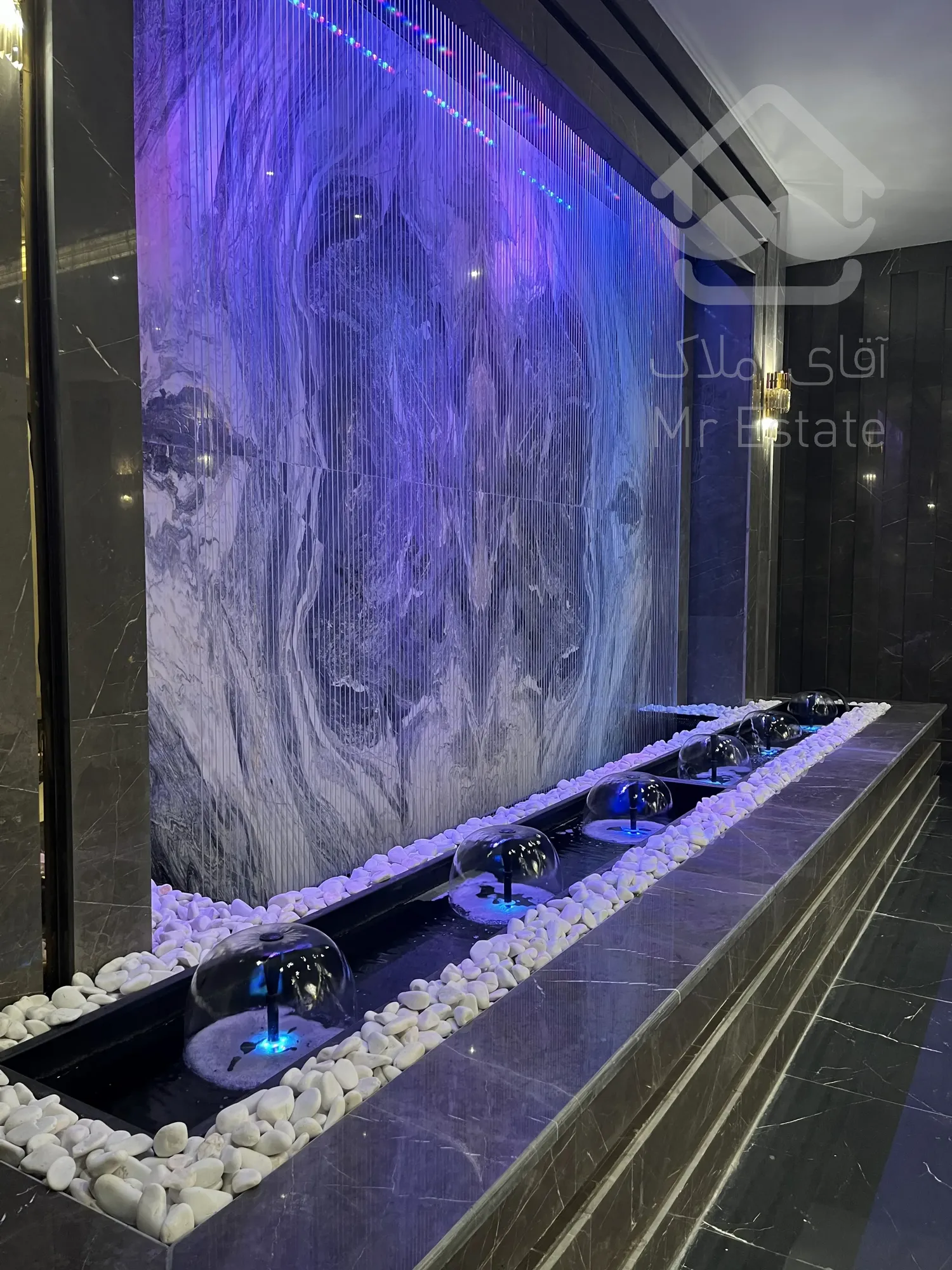 فروش واحد 115 متر رومیکاپالاس در بلوار ارتش