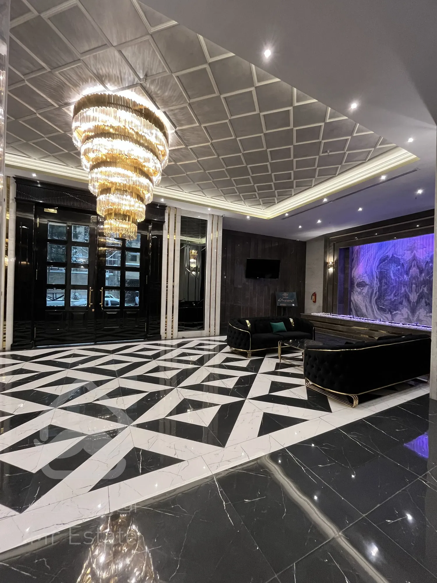 فروش واحد شخصی ساز 112 متر رونیکاپالاس در بلوار ارتش