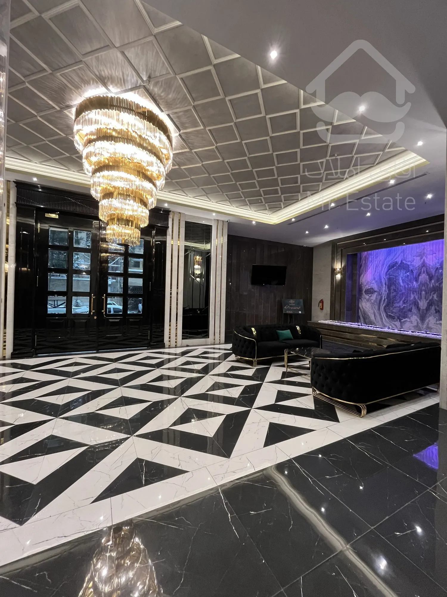 فروش واحد 116 متر لاکچری در بلوار ارتش