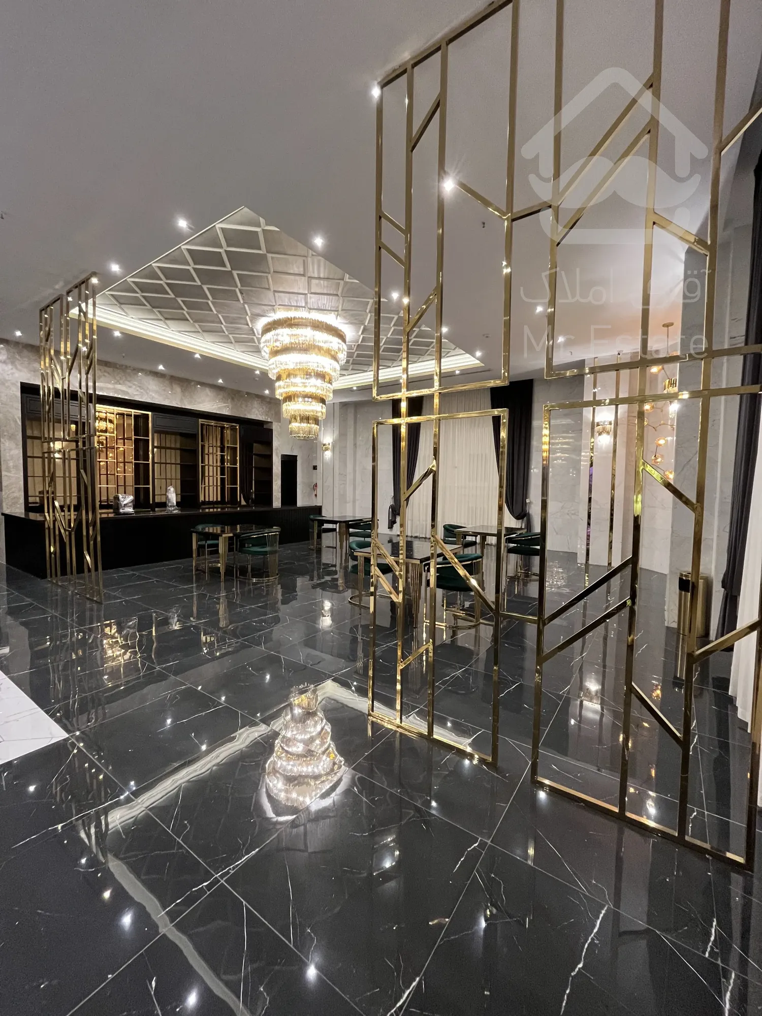 فروش واحد 116 متر رونیکاپالاس در بلوار ارتش