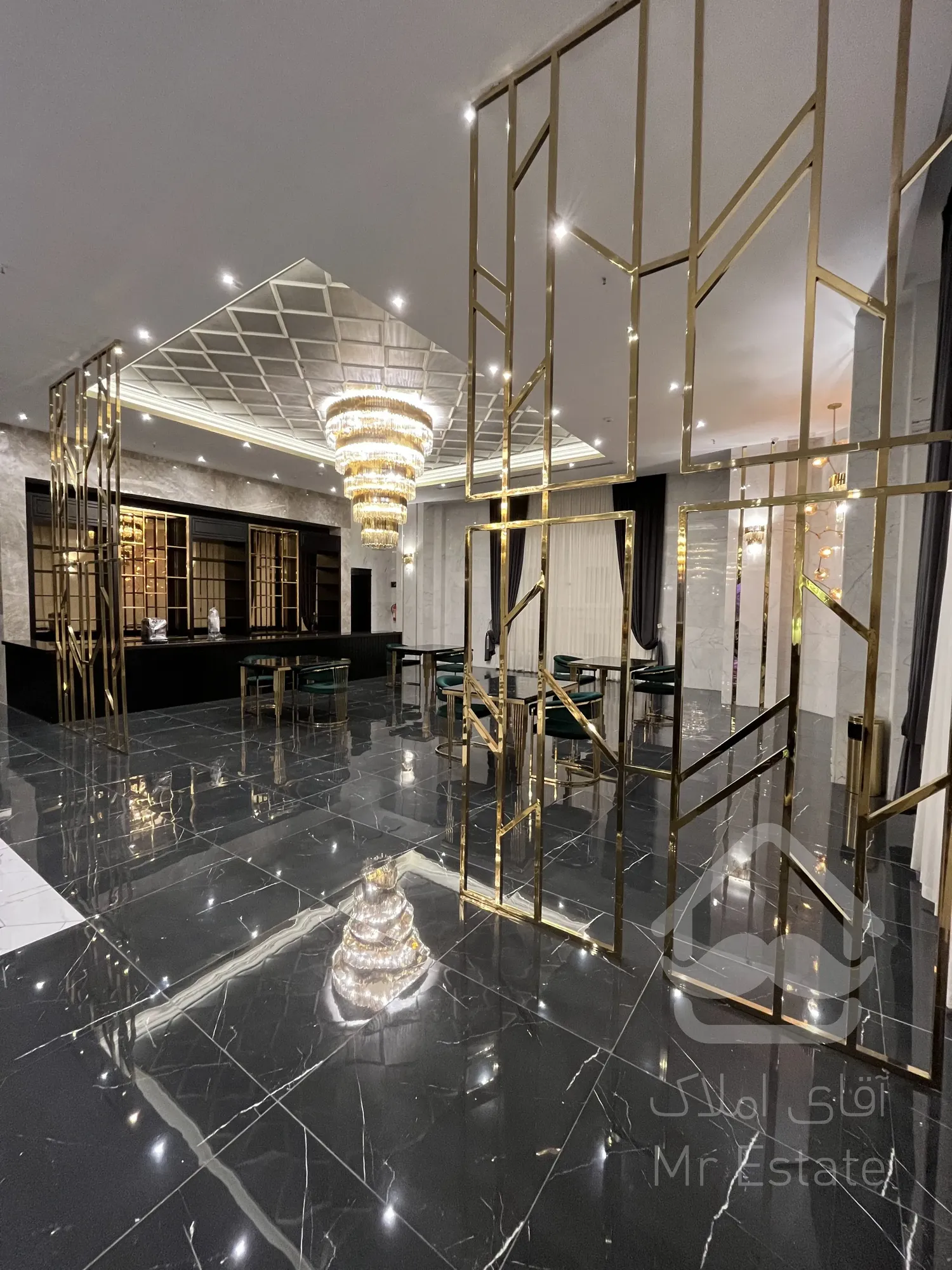 فروش واحد 116 متر رونیکاپالاس در بلوارارتش