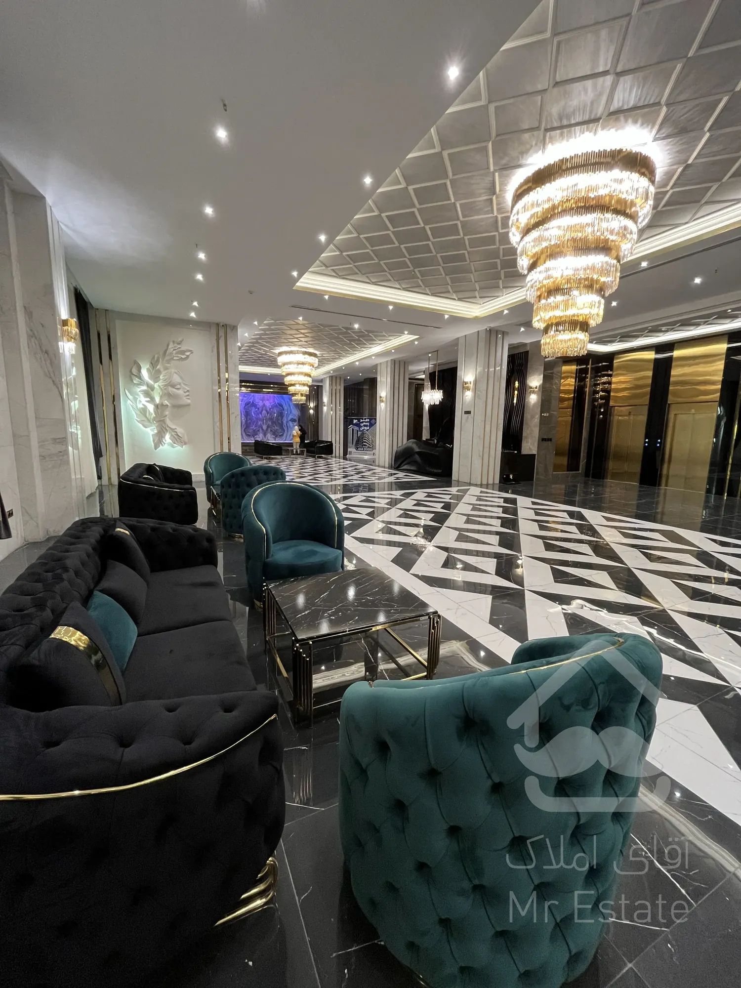 فروش واحد 115 متر لوکس رونیکاپالاس در بلوار ارتش