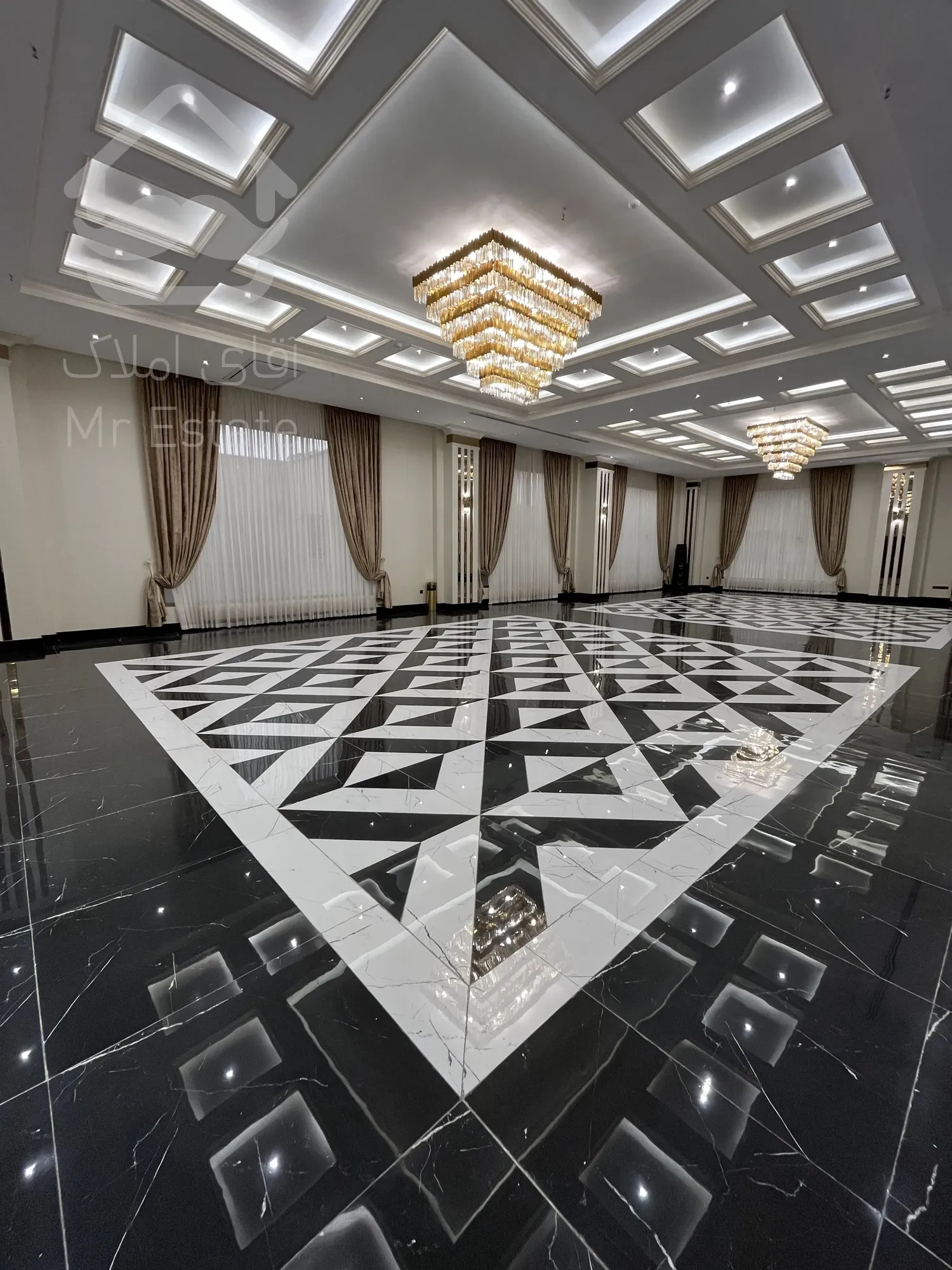 فروش واحد 111 متر رونیکاپالاس در بلوار ارتش